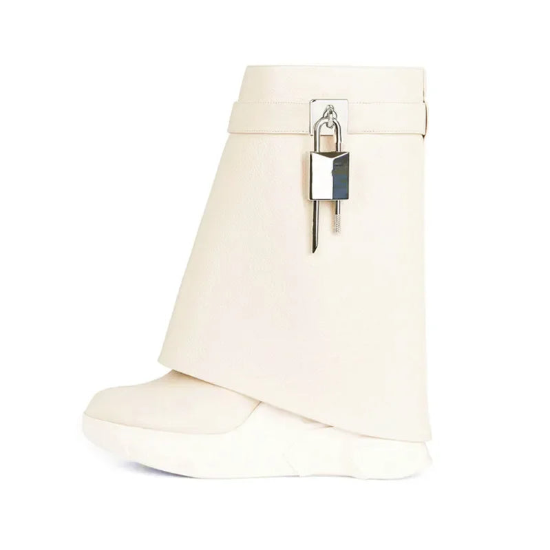 New Fashion Brand Thick Soled Leather Short Boots Round Head Lock Lock Shark Boots Women's Slope Heel High Heel Women's Boots