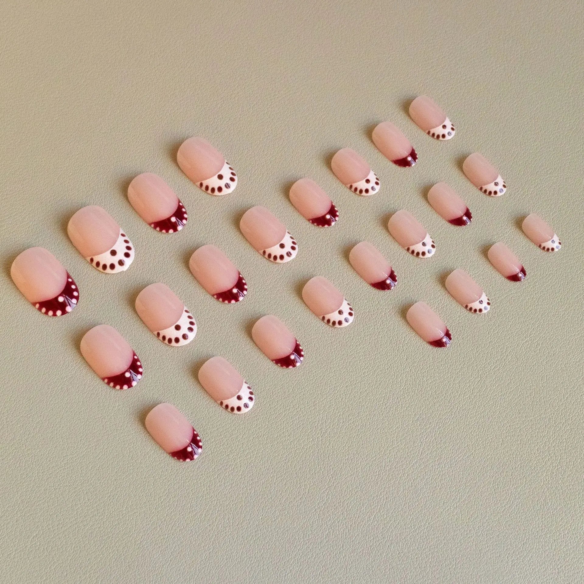 24Pcs Wine Red French Fake Nails Short Oval Press On Nails Elegant Dot Designs Spicy Girls Charm Manicure Stick-on Nails Art