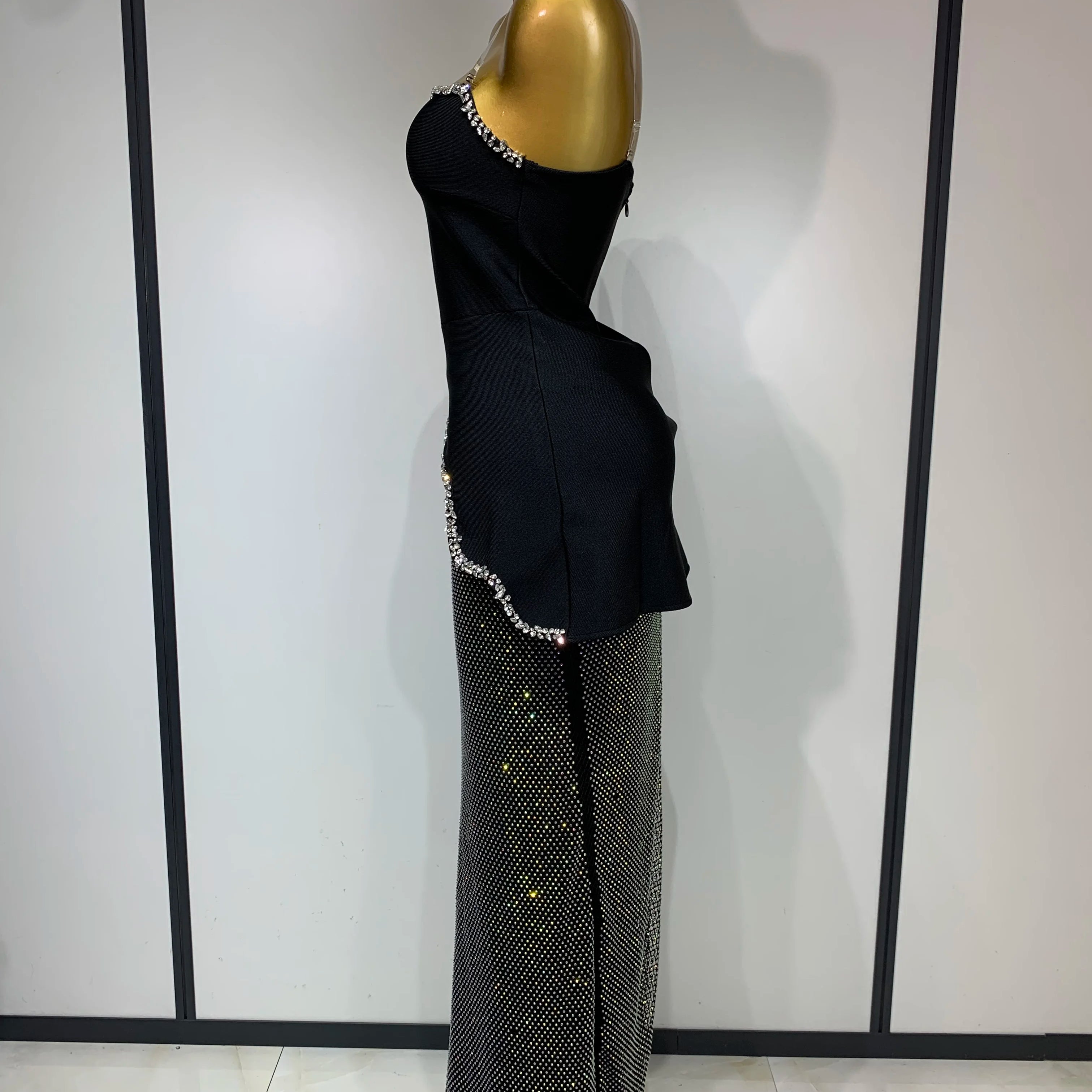 High Quality Black Design Sleeveless Rhinestone Top + Hot diamond Skirt Suit Evening Party Dress Nightclub Luxury Birthday Gown