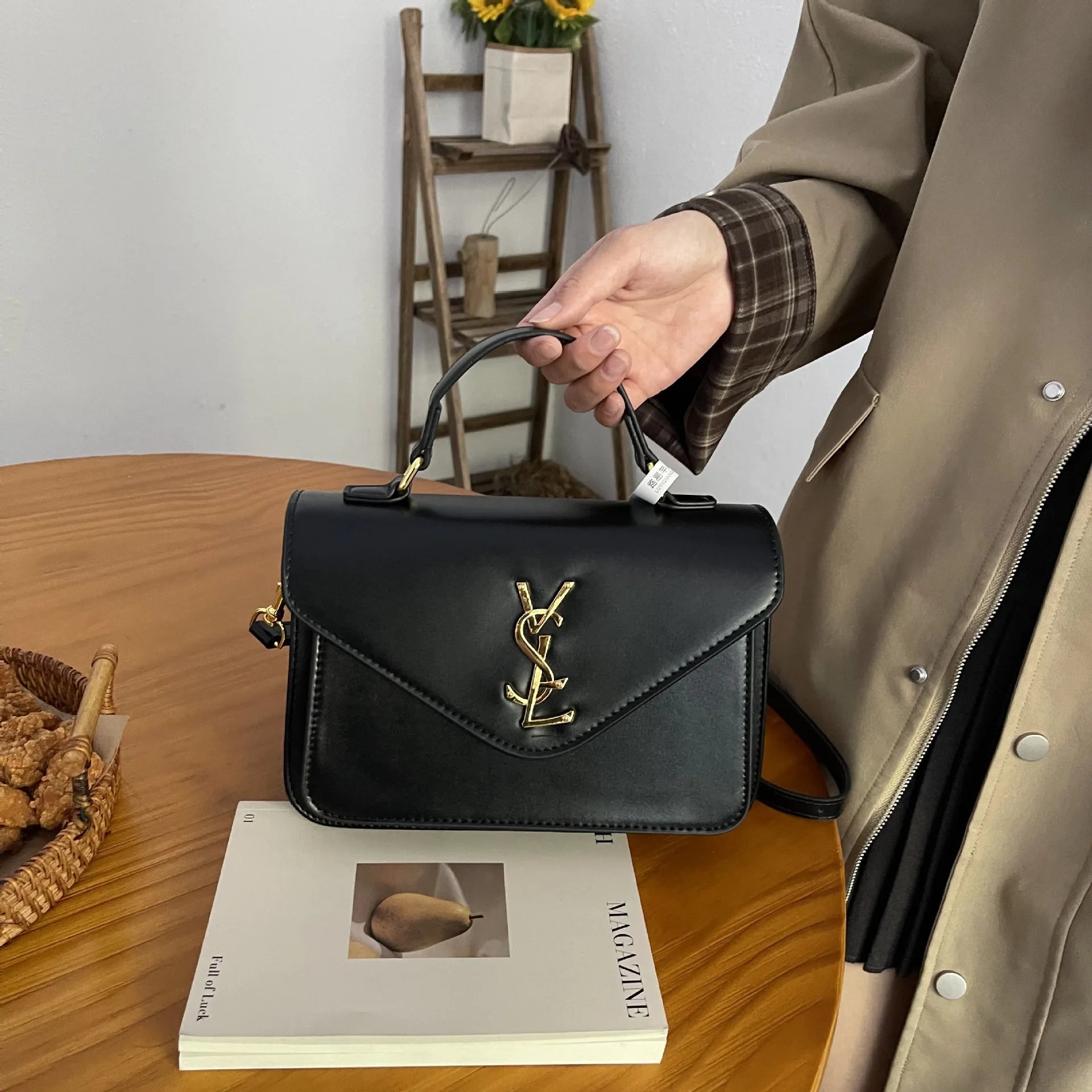 2025 New Retro Small Square Bag Leisure Bag Single Shoulder Crossbody Bag Versatile Commuter Postman Bag