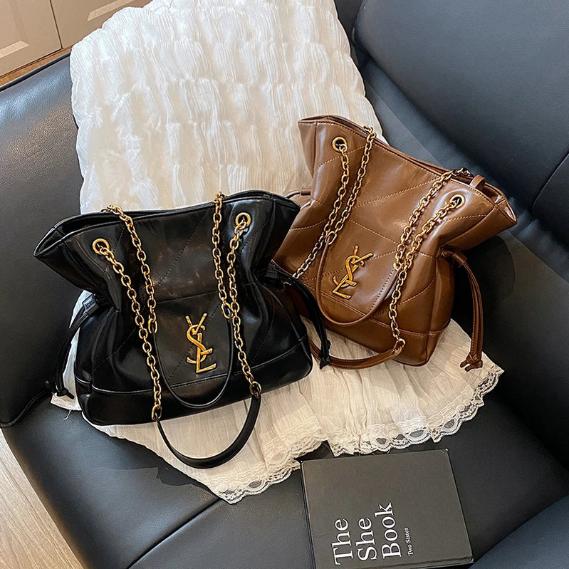 Classic large capacity handbag, luxurious popular chain strap shoulder bag, spacious and comfortable women's zipper bag