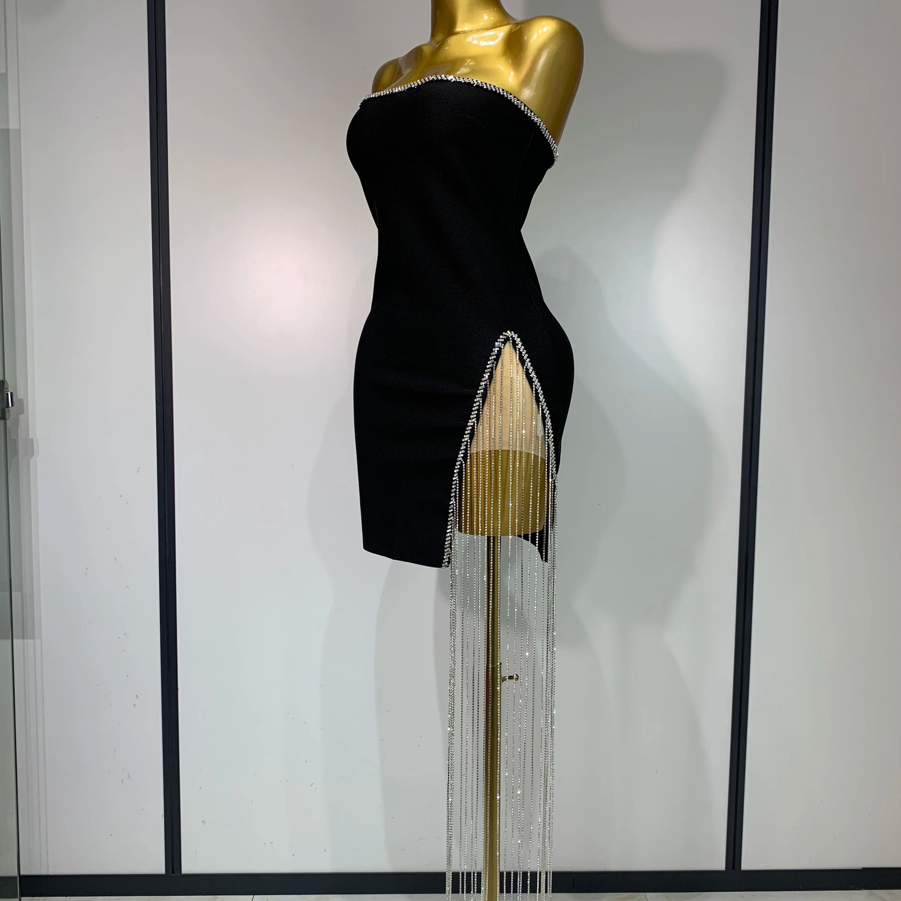 Women Celebrity Sexy Strapless Backless Black Diamond Tassels Mini Bodycon Bandage Dress 2025 Elegant Evening Club Party Dresses