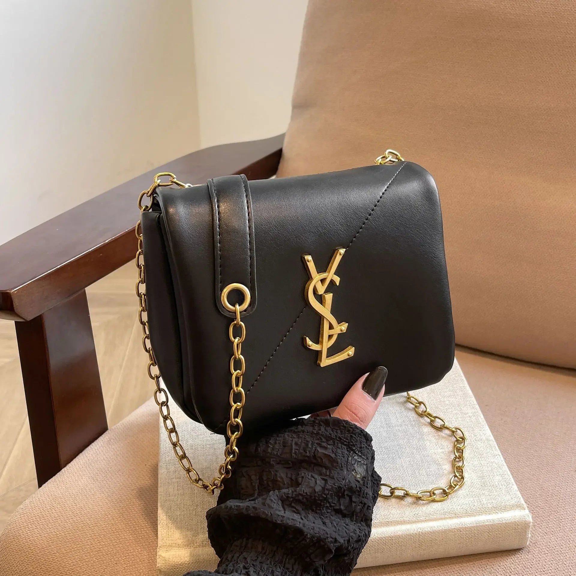 2025 Premium Light Luxury Small Bag - Women's Versatile Shoulder/Messenger