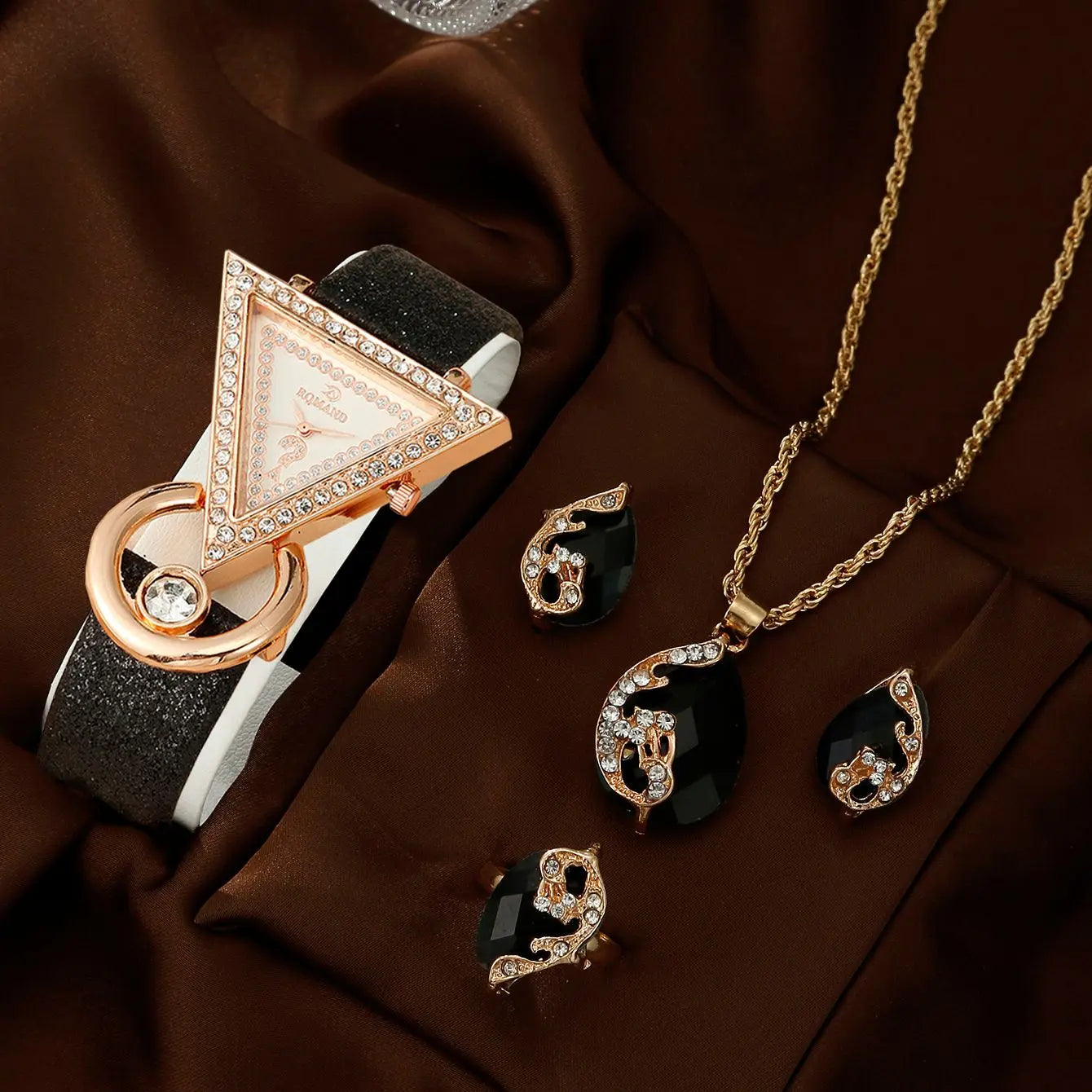 5pcs Set Watch For Women Watches Fashion Versatile Women's Creative Inverted Triangle Rhine Quartz Watch black