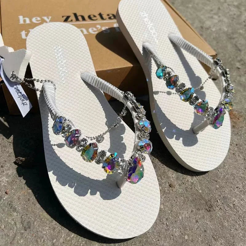 Comfortable and Fashionable All-match Beach Shoes Non-slip Soft Bottom Casual Flip-flops Rhinestone Chain Flat Slippers