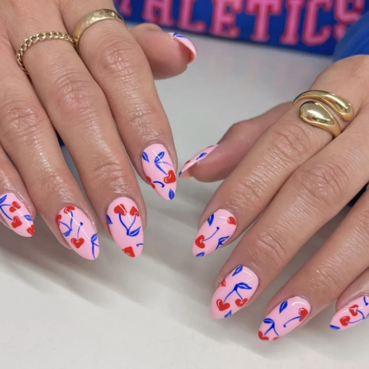 24Pcs Mid-length Almond False Nails with Red Pink Dot Design Press on Fake Nails for Woman Detachable Full Cover Nails Tips Art