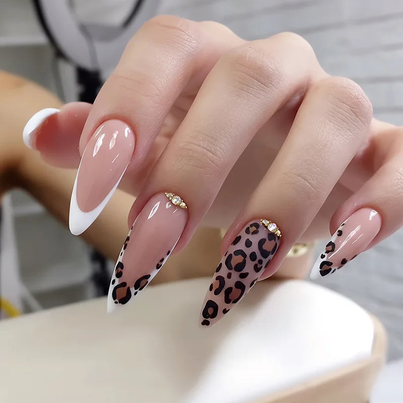 24Pcs Simple Leopard Print French Wearable Nail Art Mid-length Almond Cool Detachable Nail Set with Jelly Glue Acrylic Nail Tips