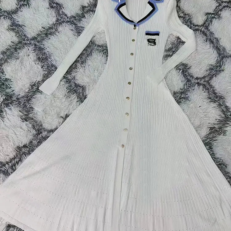 Elegant Women's Slim Fit Knitted Dress Fashionable Polo Neck Short Sleeve Single breasted Design Split Knitted Mid length Dress