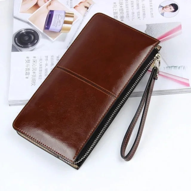 Women's Vintage Oil Wax Leather Zipper Clutch Wallet Female Large Capacity Coin Purse Ladies Wristband Simple Card Holder Wallet Brown