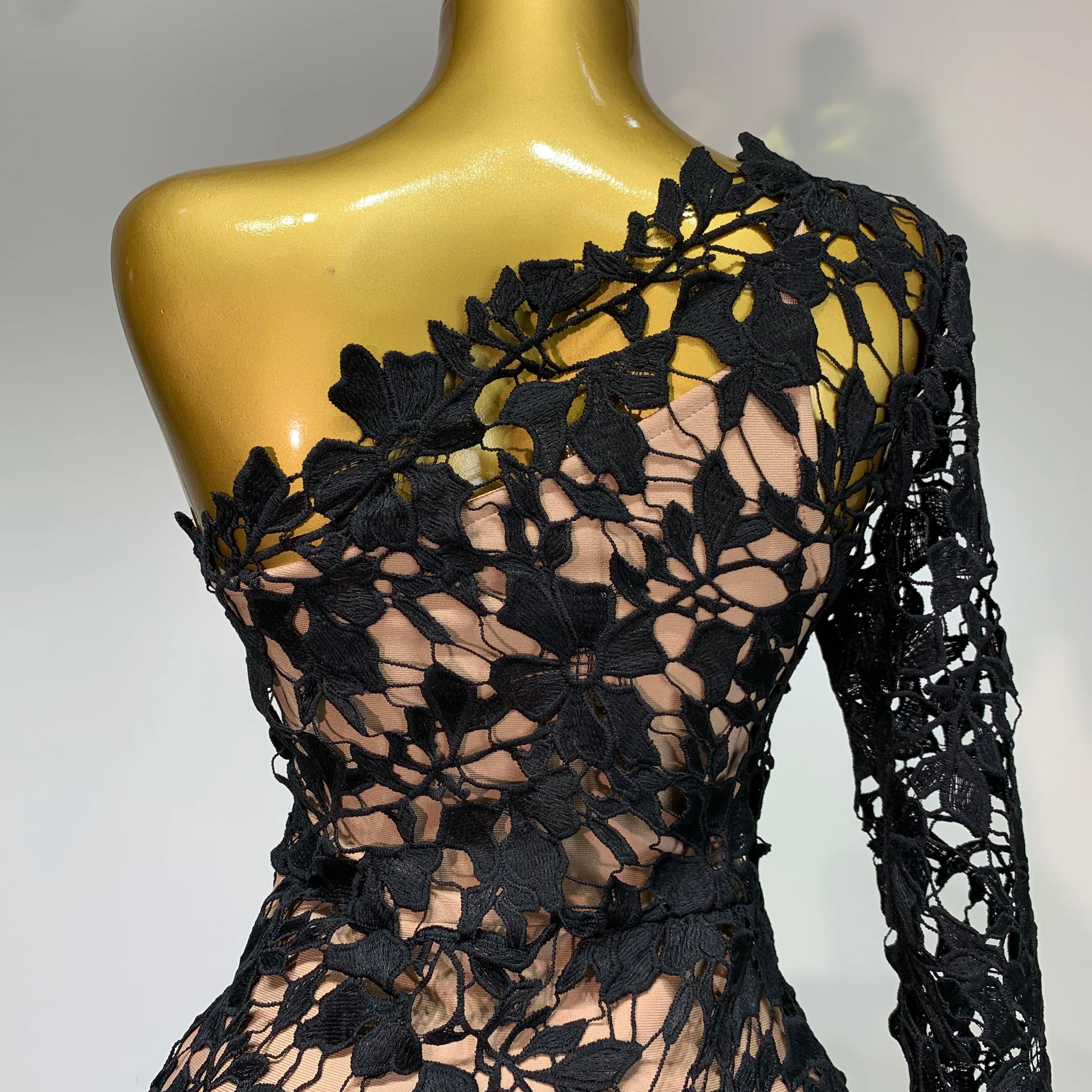 Women Sexy Lace Patchtop Bandage Dress Diagonal Collar Single Shoulder Long Sleeve Bodycon Dress Party Luxury Birthday Dresses