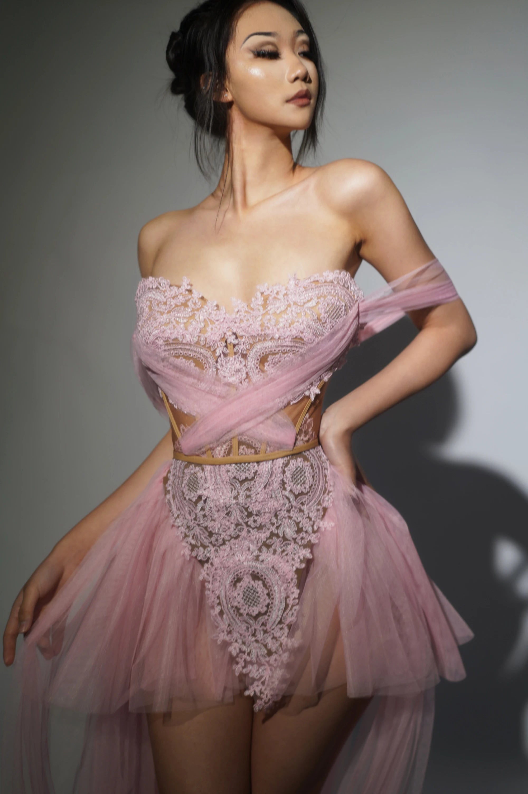 Robe longue moulante 2 pièces en maille à paillettes, sans bretelles, grise et rose, pour femme, tenue sexy pour célébrer un anniversaire, une séance photo