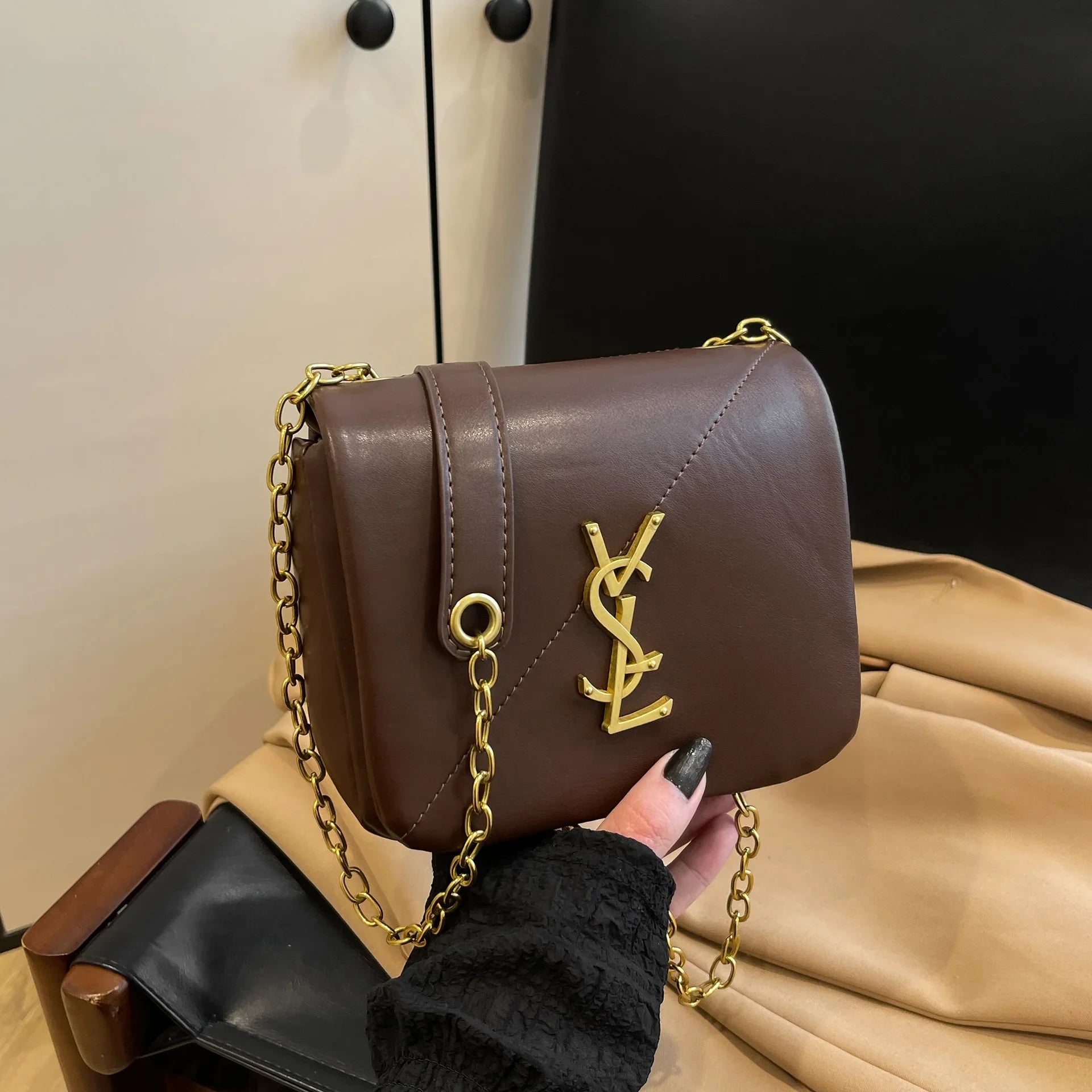 2025 Premium Light Luxury Small Bag - Women's Versatile Shoulder/Messenger