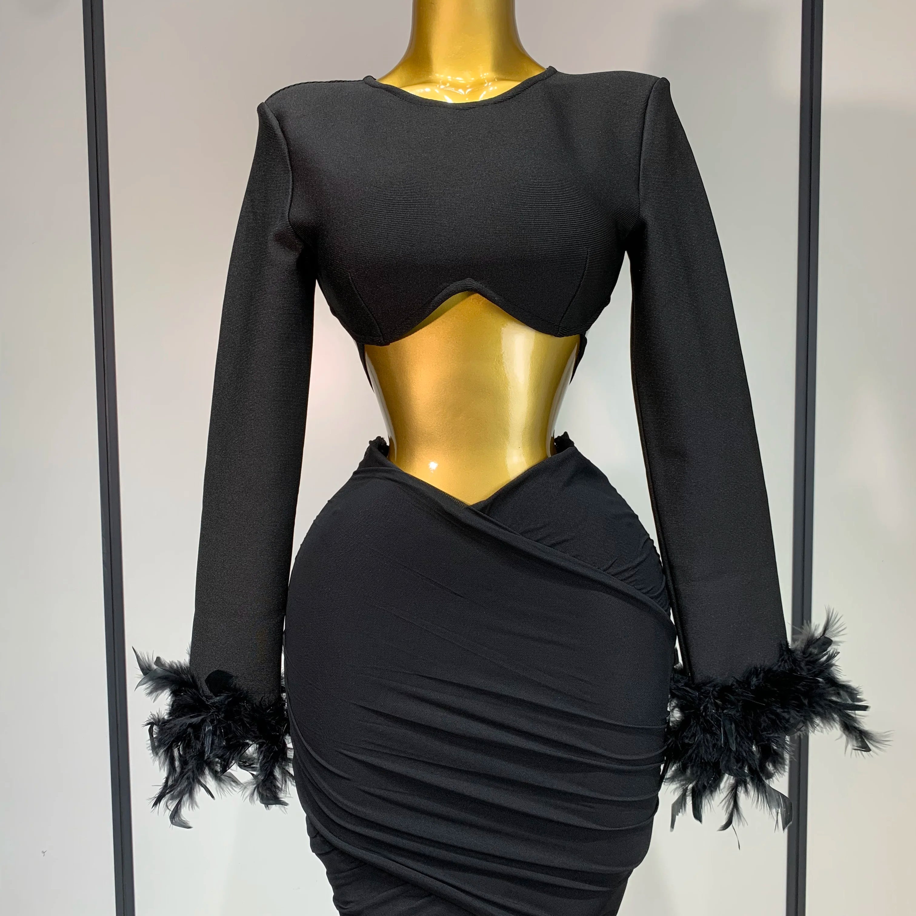 Luxury Birthday Dress Women Sexy Long Sleeve Feather Black Mesh Mini Bodycon Bandage Dress Elegant Evening Club Party Dress ﻿