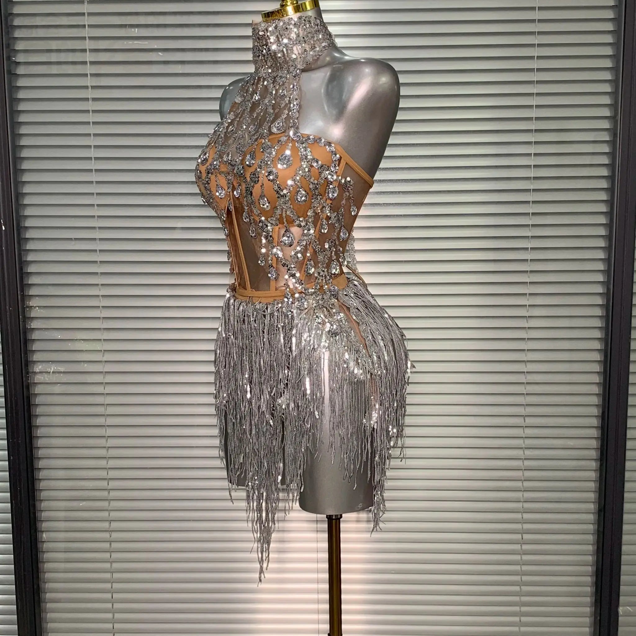 Women Sexy Sequins Silver Sparkly Two Pieces Set Shinning Night Club Skirt Suits Singer Dancer Stage Dancer Costume