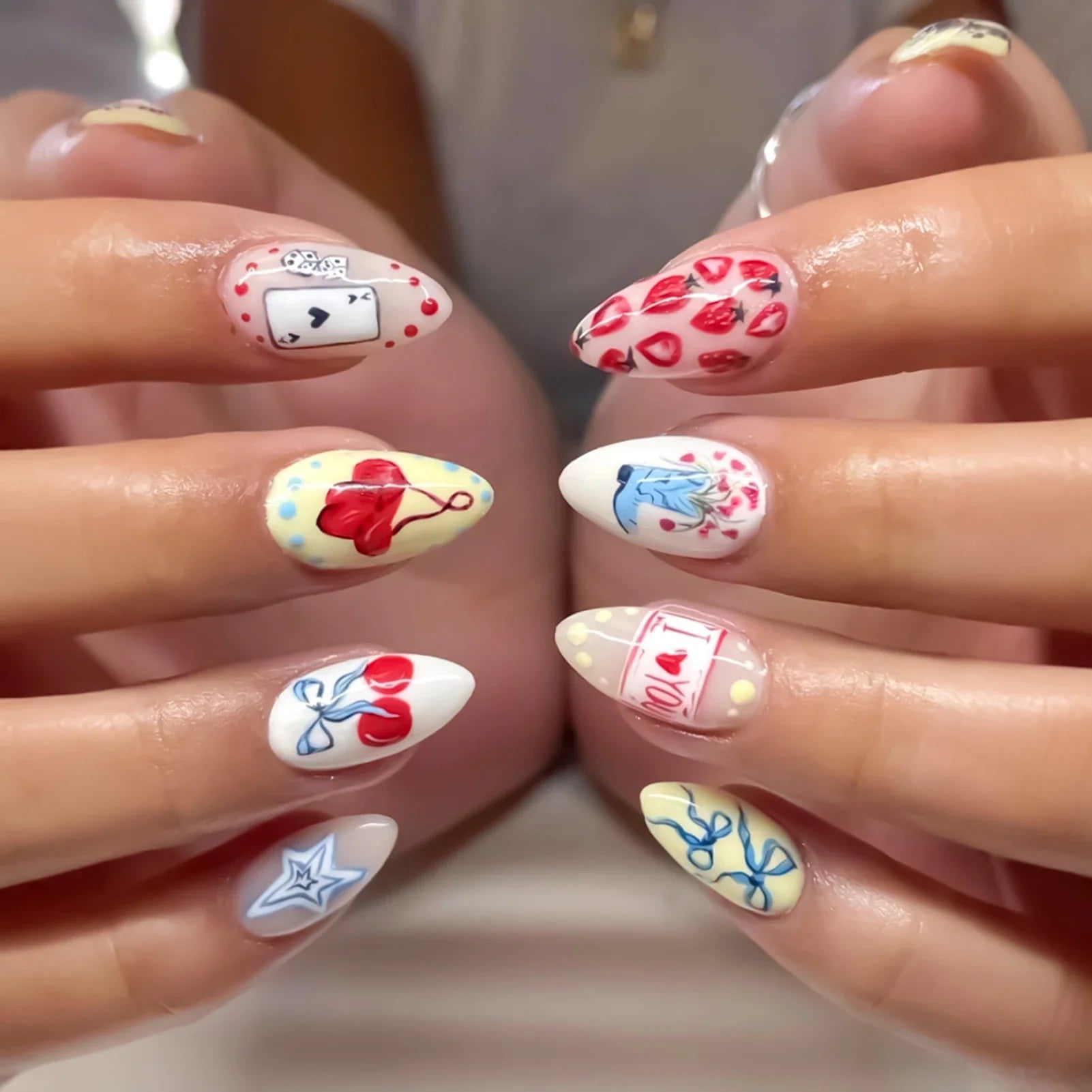 Y2K Girls Almond Fake Nails 24Pcs Colorful Press On Nails Strawberry/Bowknot/Star Printed Party Charm Manicure Stick-on Nail Art