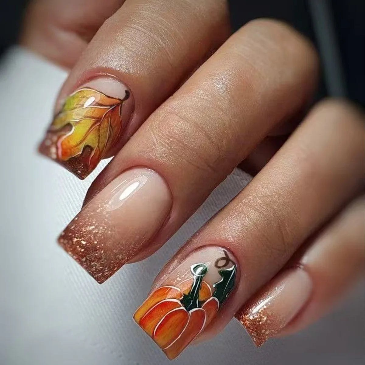 24pcs Autumn Leaves False Nails Sets Press on Reusable Glitter Shiny Powder Nails Tips Fashion Orange Short Square Fake Nail Art