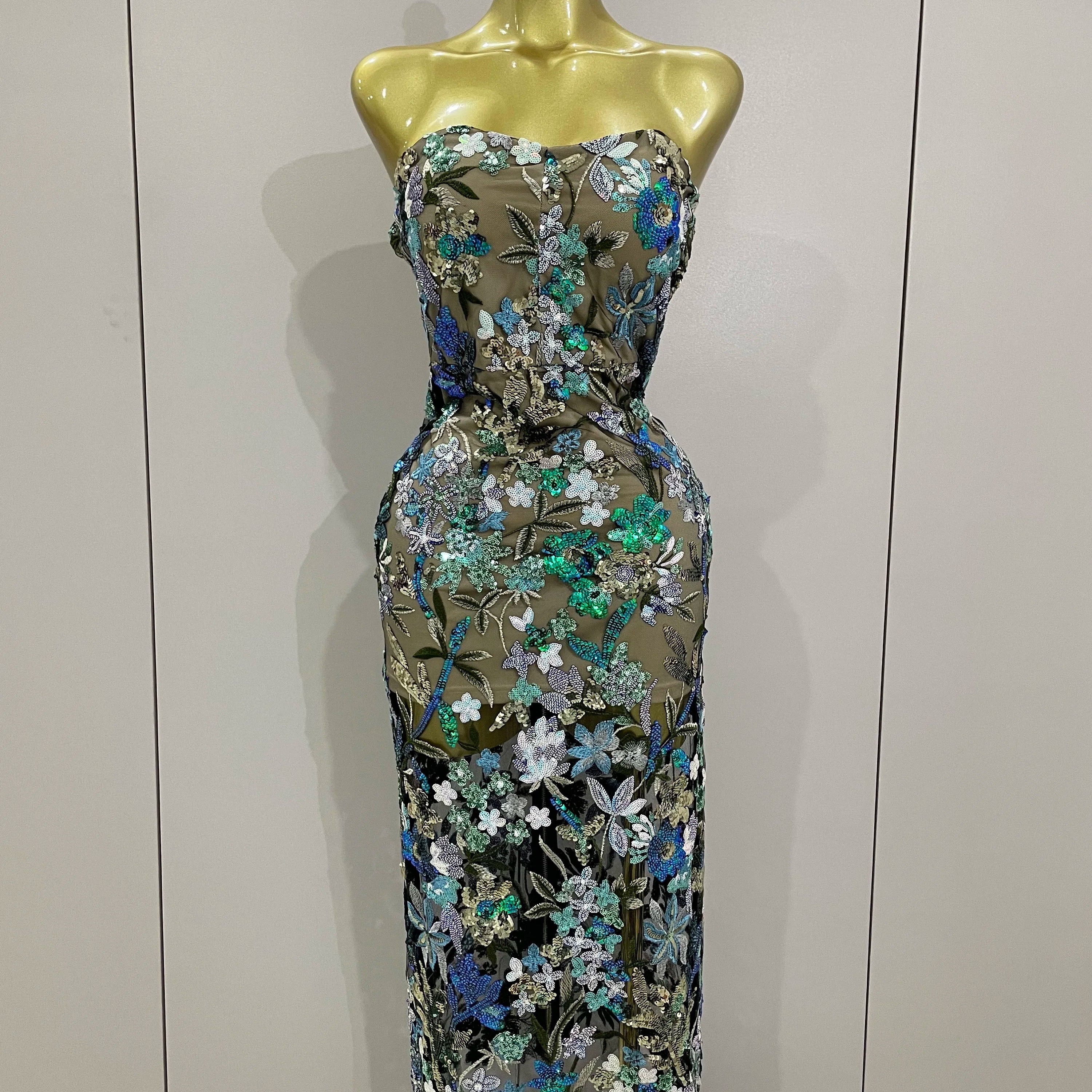 Sexy Strapless Floral Sequin Long Dress 2025 New Women Sequins Flower Backless Long Slim Dress Evening Party Runway Gown Dress