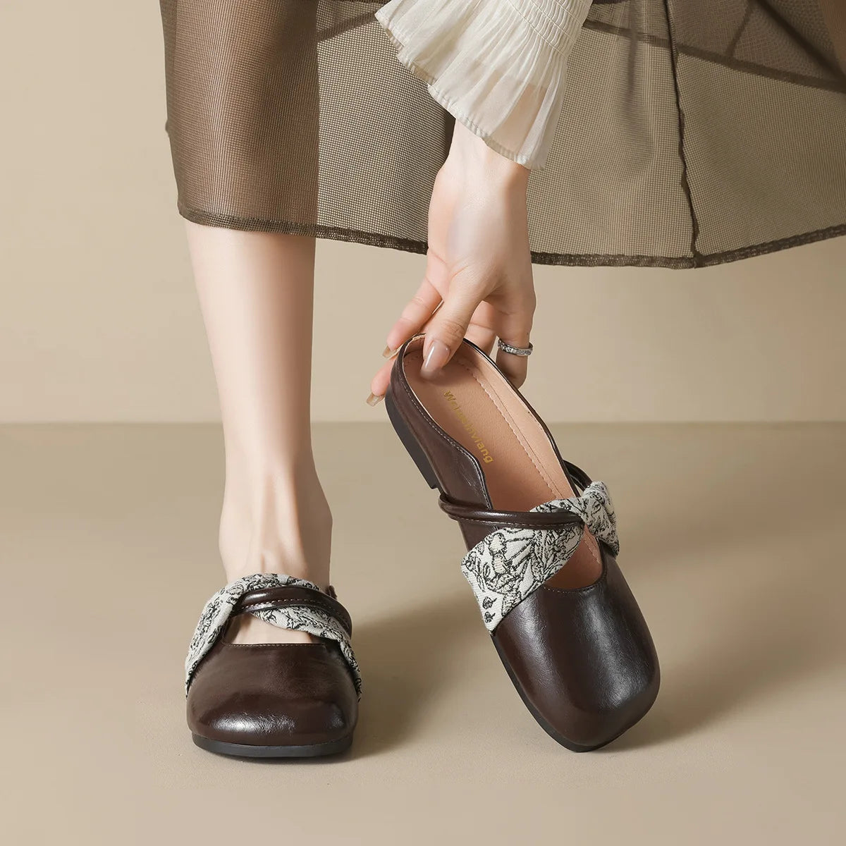 spring women's outdoor shoes Mules Slippers Ladies' casual flat shoes Work shoes Boat shoes Large sizes 41-43