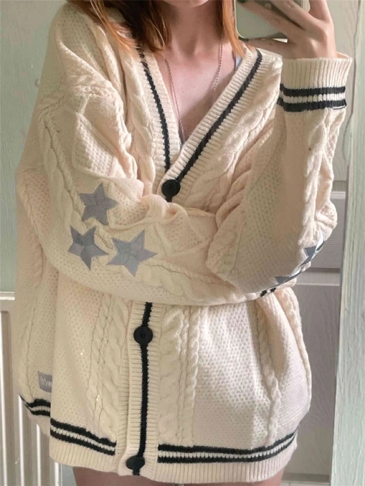 Women's Comfortable Autumn and Winter Knitted Embroidered Cardigan Temperament Age Reduction Loose Casual Sweater Coat Creamy-white