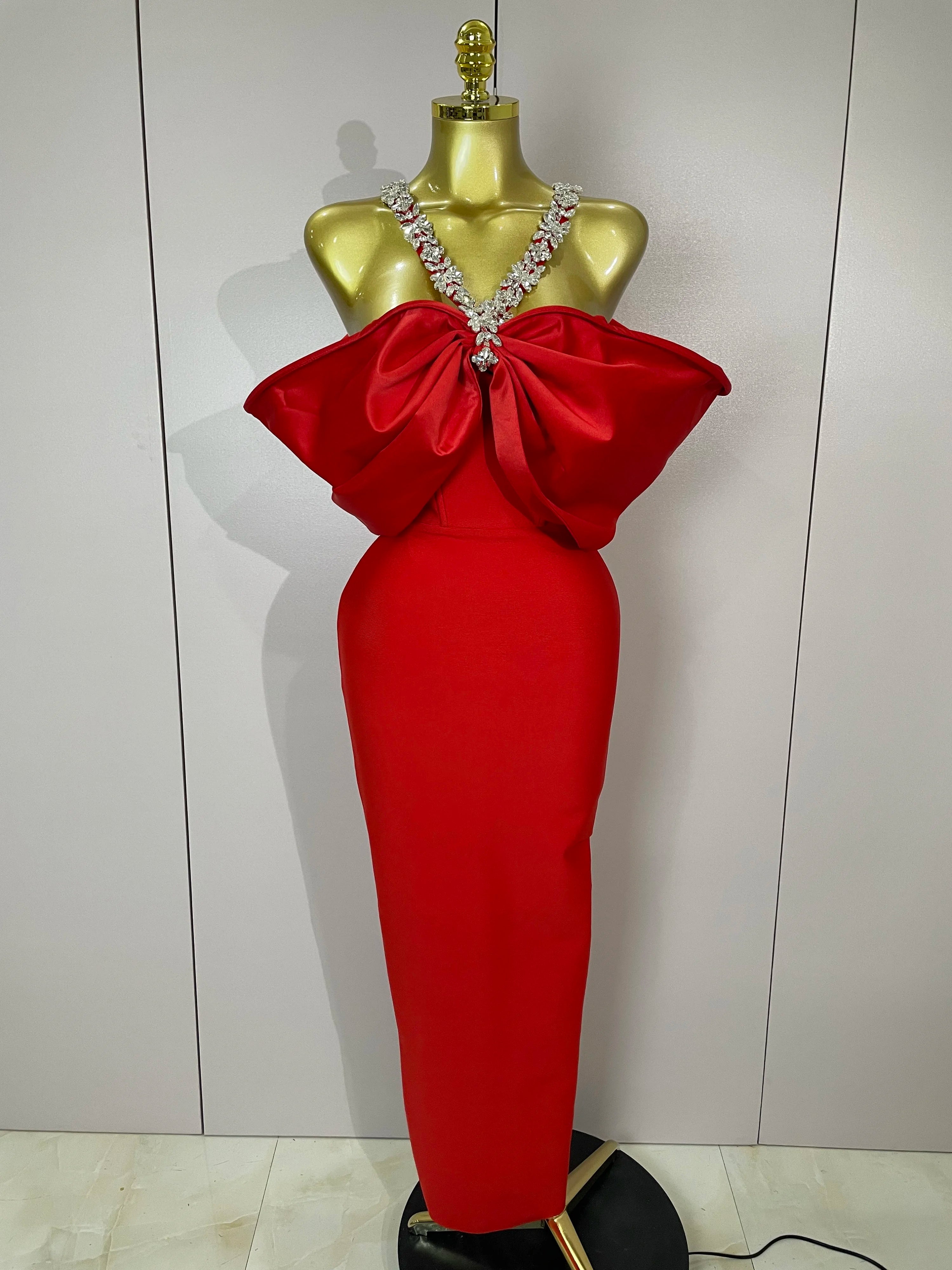 Luxury Rhinestone Chain Red Off Shoulder Vintage Butterfly Chic Bodycon Long Dress 2025 Elegant Evening Party Birtyday Clothing