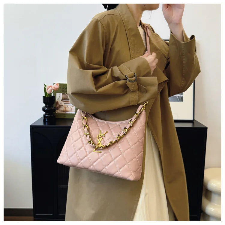 2025 Quilted Chain-Strap Hobo Bag for Women, Chic Minimalist Crossbody Purse, Unique Shoulder Bag