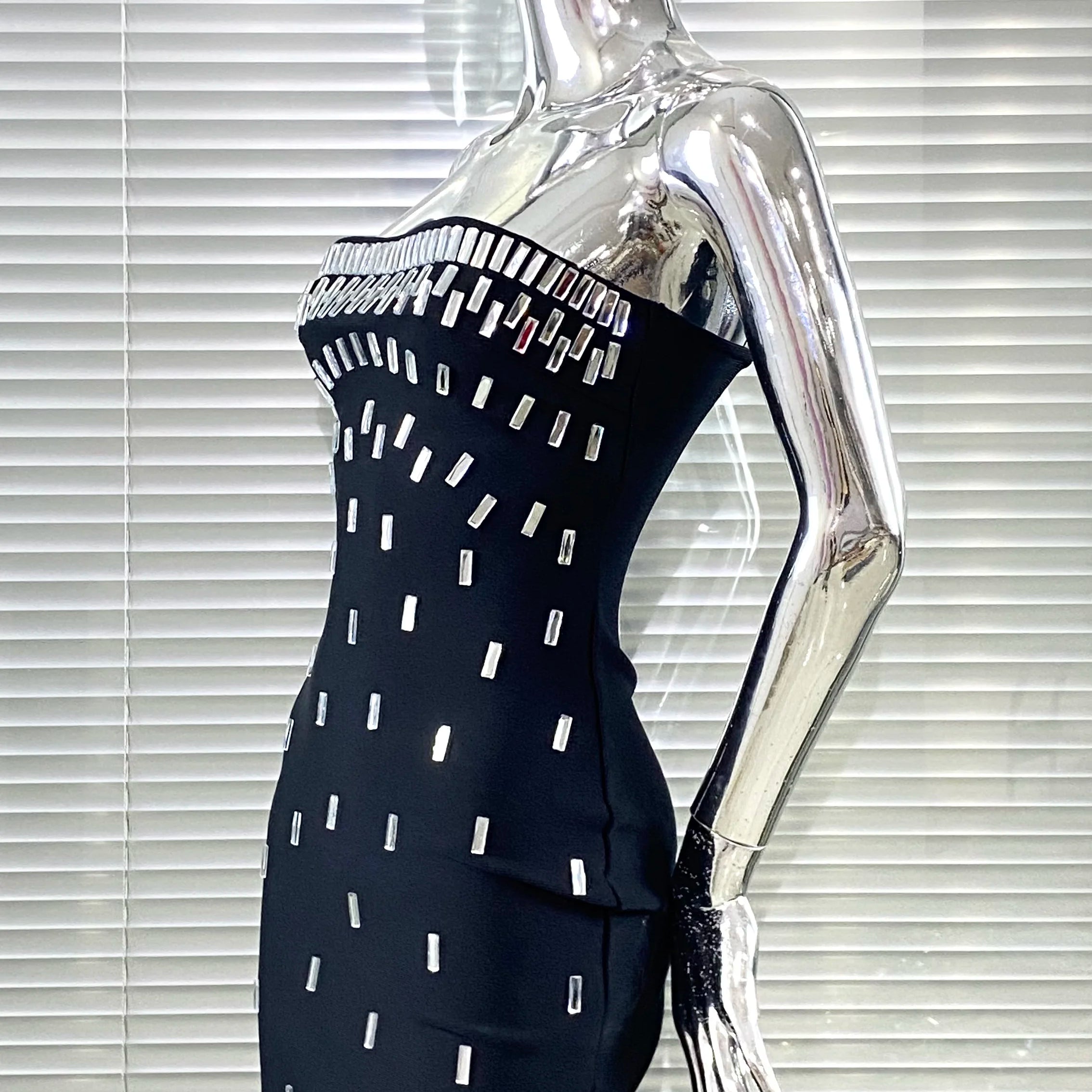 Luxury Woman Bandag Dress Sparkling Diamonds Strapless Black Mini Dress Celebrity Birthday Party Vestido Music Festival Outfit