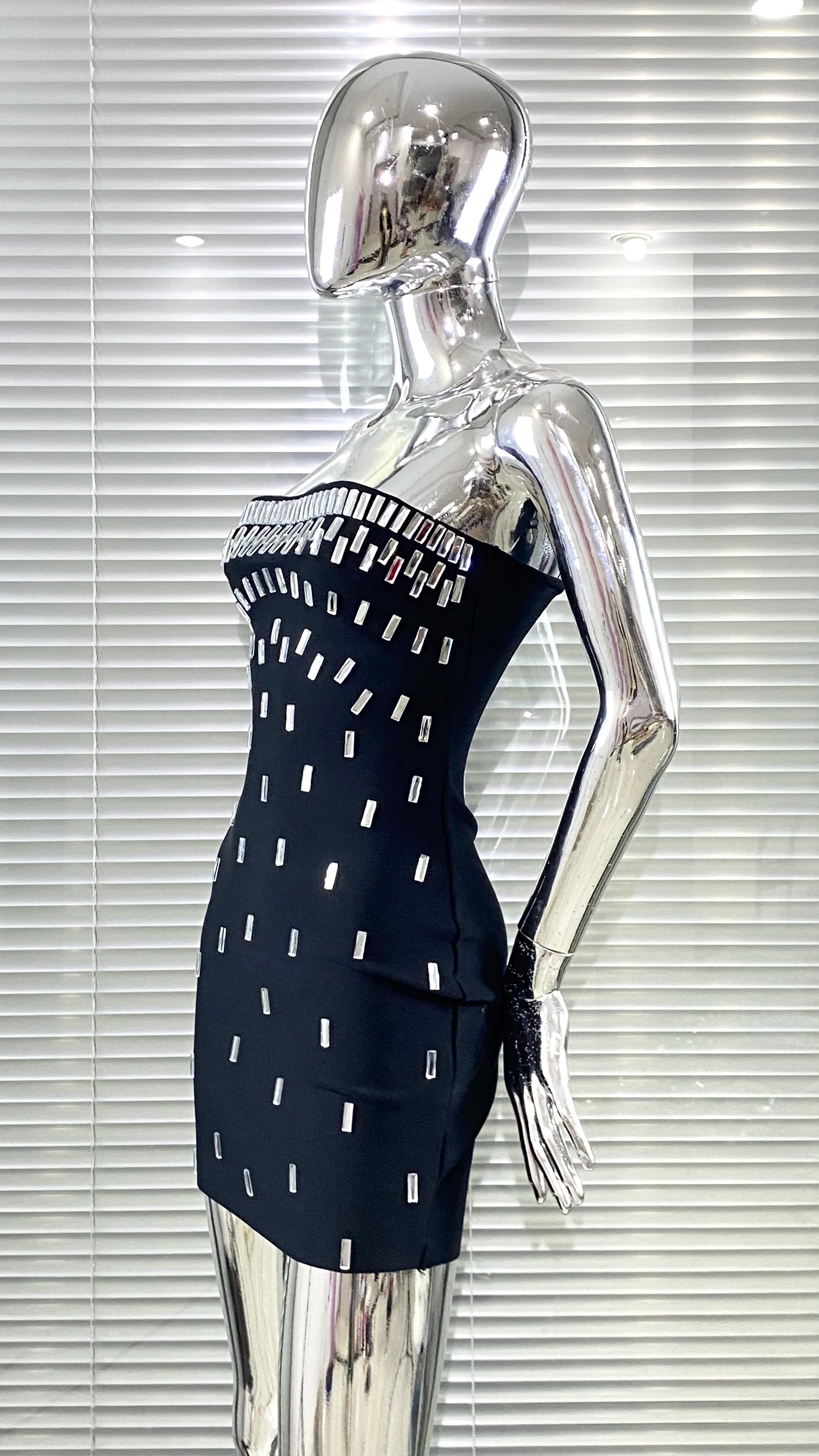 Luxury Woman Bandag Dress Sparkling Diamonds Strapless Black Mini Dress Celebrity Birthday Party Vestido Music Festival Outfit