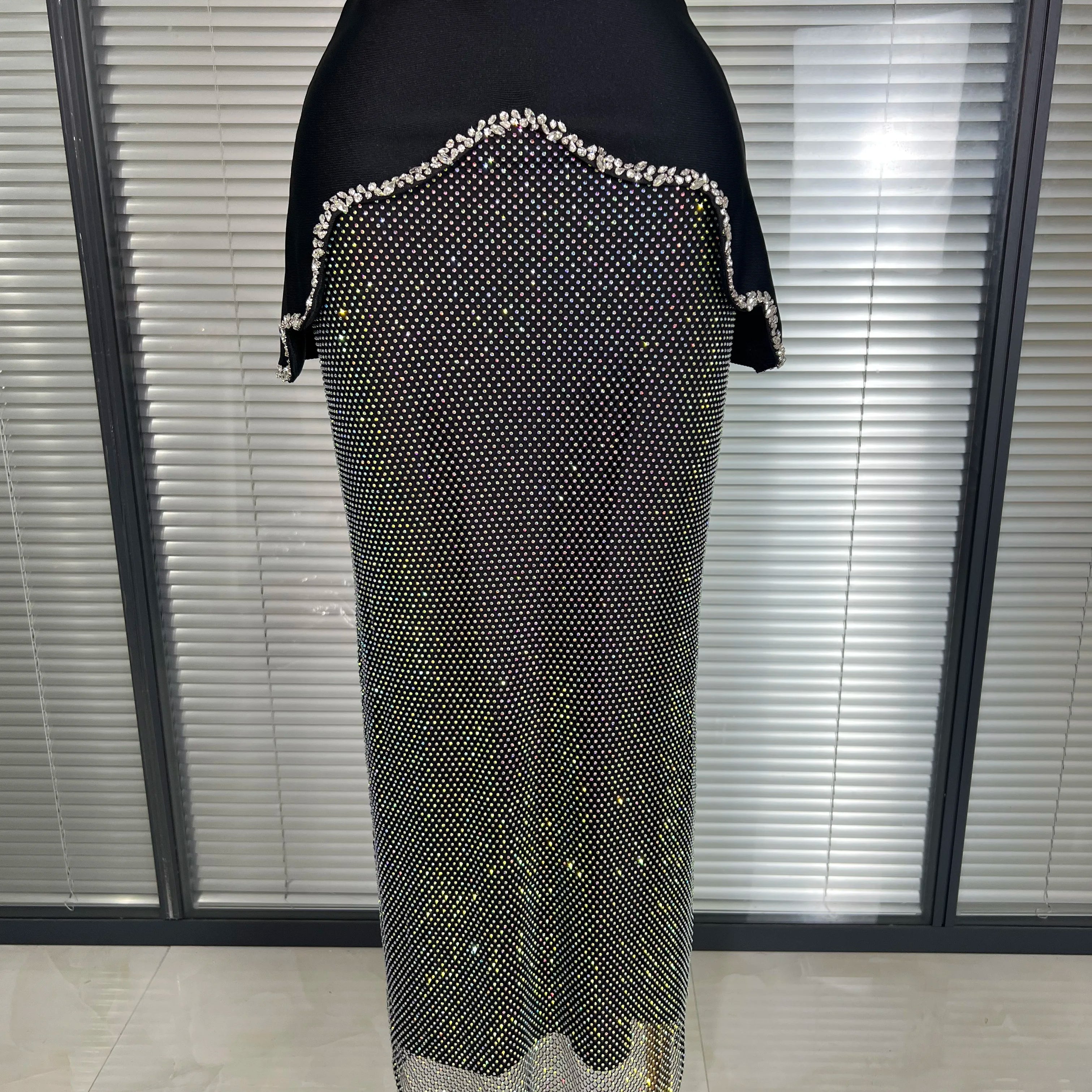 Summer New 2025 Women Sexy Strapless Crystal Bandage Two Piece Set Celebrity Sparkly Evening Party Skirt Suits