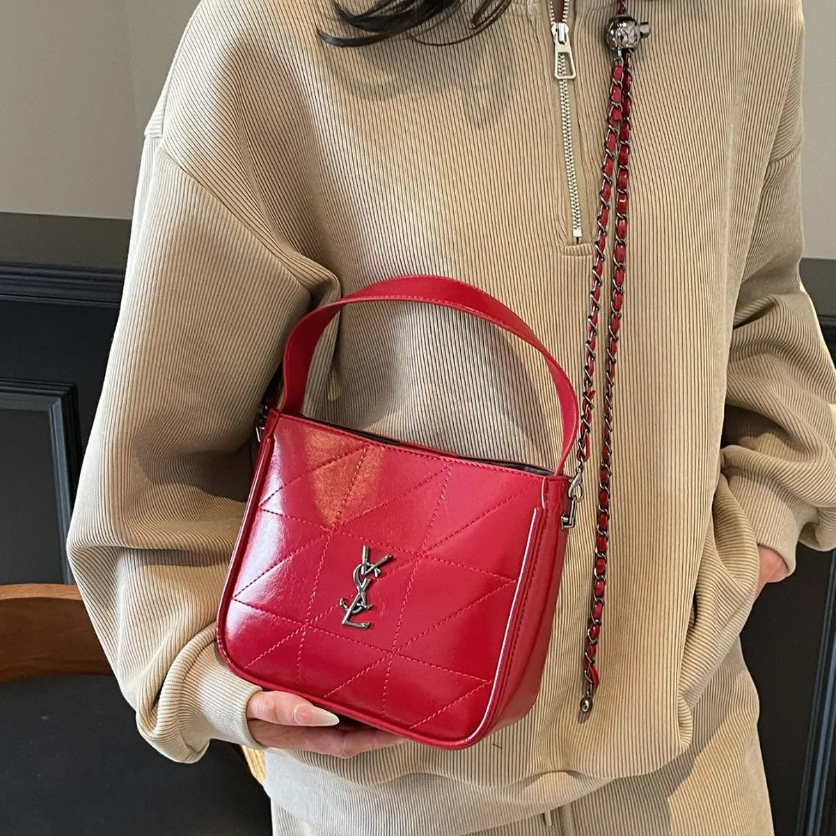 Quilted Leather Crossbody Bag - 90s Vintage Shoulder Purse for Women, Designer Luxury Small Handbag with Chain