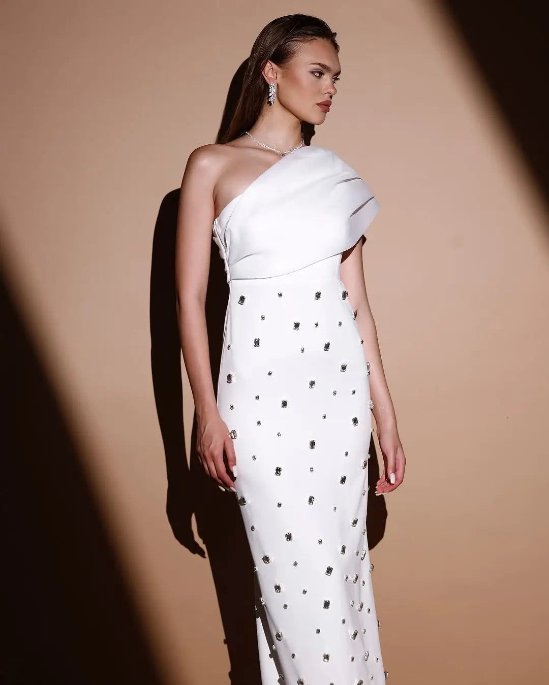 New White Color Women Sexy One Shoulder Shinning Crystal Bodycon Long Bandage Dress Celebrate Fashion Evening Party Outfit