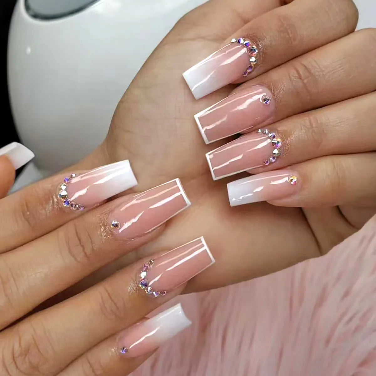 24Pcs Long Square False Nails Press on White Gradient Design Fake Nails Art Rhinestone Wearable Artificial Full Cover Nails Tips