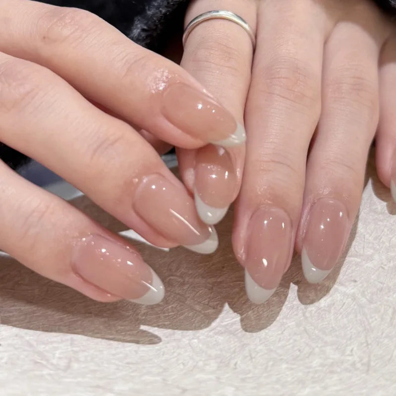 24pcs Star Moon Print False Nails Sweet Pink Short Almond Fake Nails Tips Wearable Detachable Simple Nude Color Press on Nails