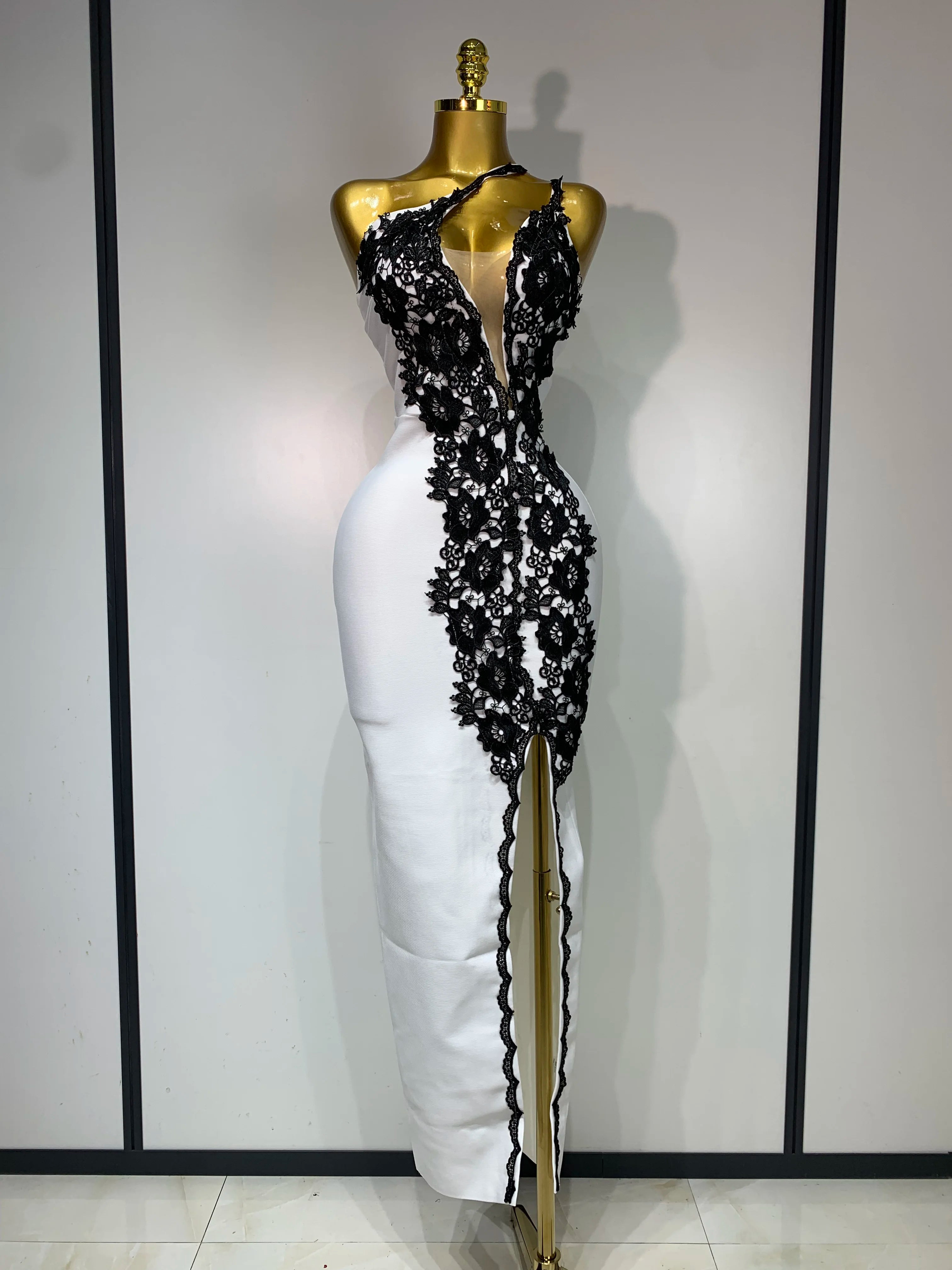 Robe moulante noire en dentelle pour femme, tenue de soirée élégante et longue, idéale pour un anniversaire ou un bal de promo