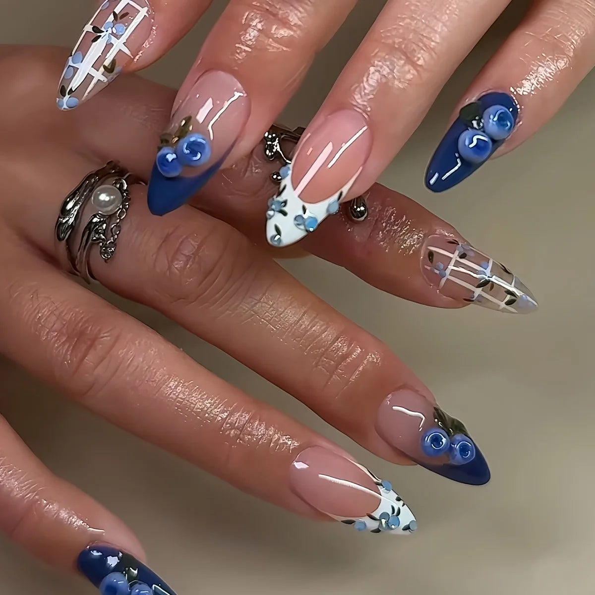 24Pcs Mid-length Almond Press on Fake Nails 3D Ripple Heart Pearl Star False Nails Blue Smudge Detachable Full Cover Nails Tips