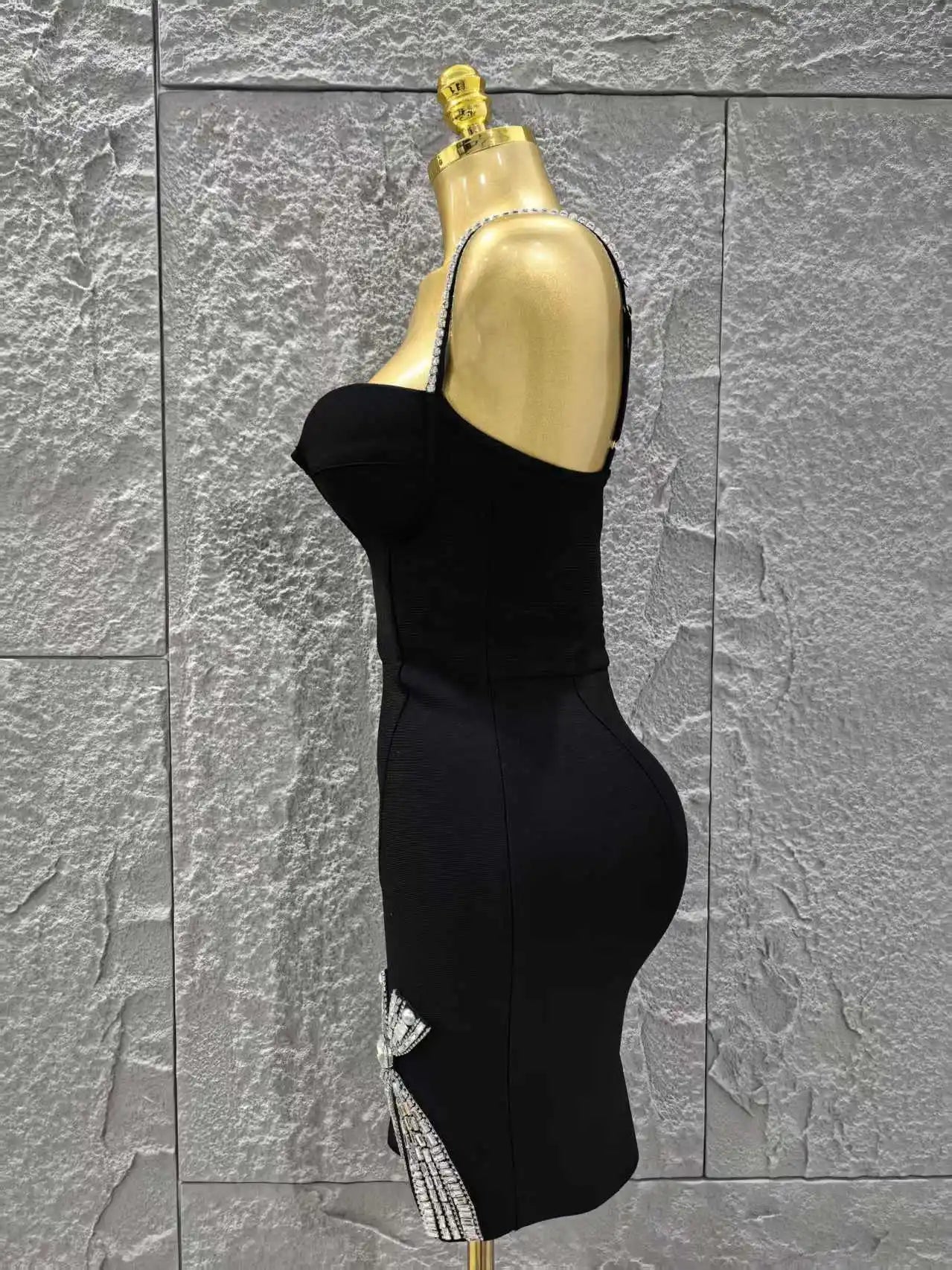 Hot Sale Women Sleeveless Sexy Strap Shinning Diamond Bodycon Mini Bandage Dress Nightclub Party Celebrate Bar Singer Outfit