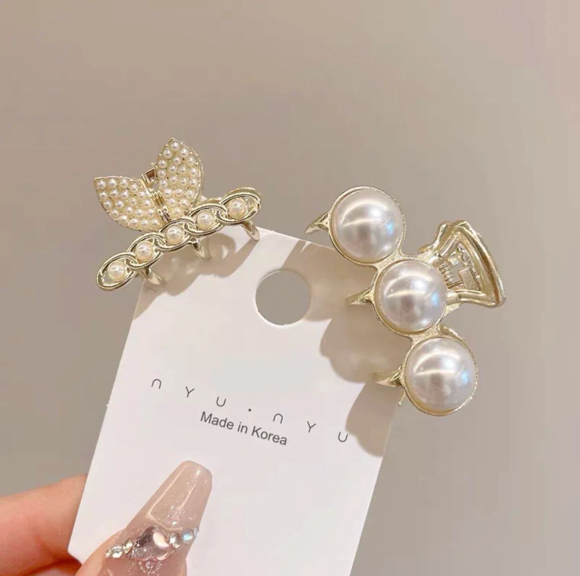 Mini Pearl Hair Claws Clips for Women Elegant Rhinestone Headwear Hairpins Hair Crab Barrettes Hair Accessories for Women 2pcs 1 One Size