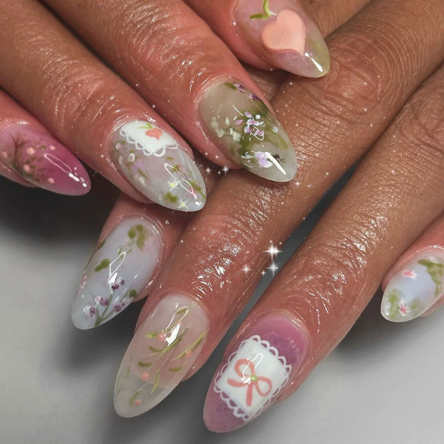 24Pcs Short Round Almond Lovely False Nails Full Cover Fresh Cartoon Fruit Pattern Designs Wearing Nails Art French Summer Nails