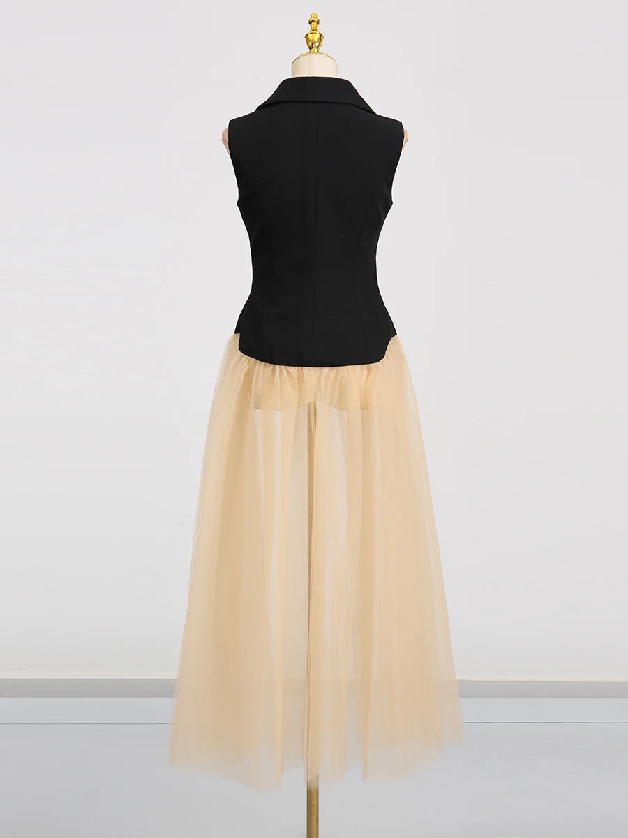 TWOTWINSTYLE Hit Color Sheer Elegant Jacket for Women Lapel Sleeveless Patchwork Folds Fashion Long Jacket Female Clothing New