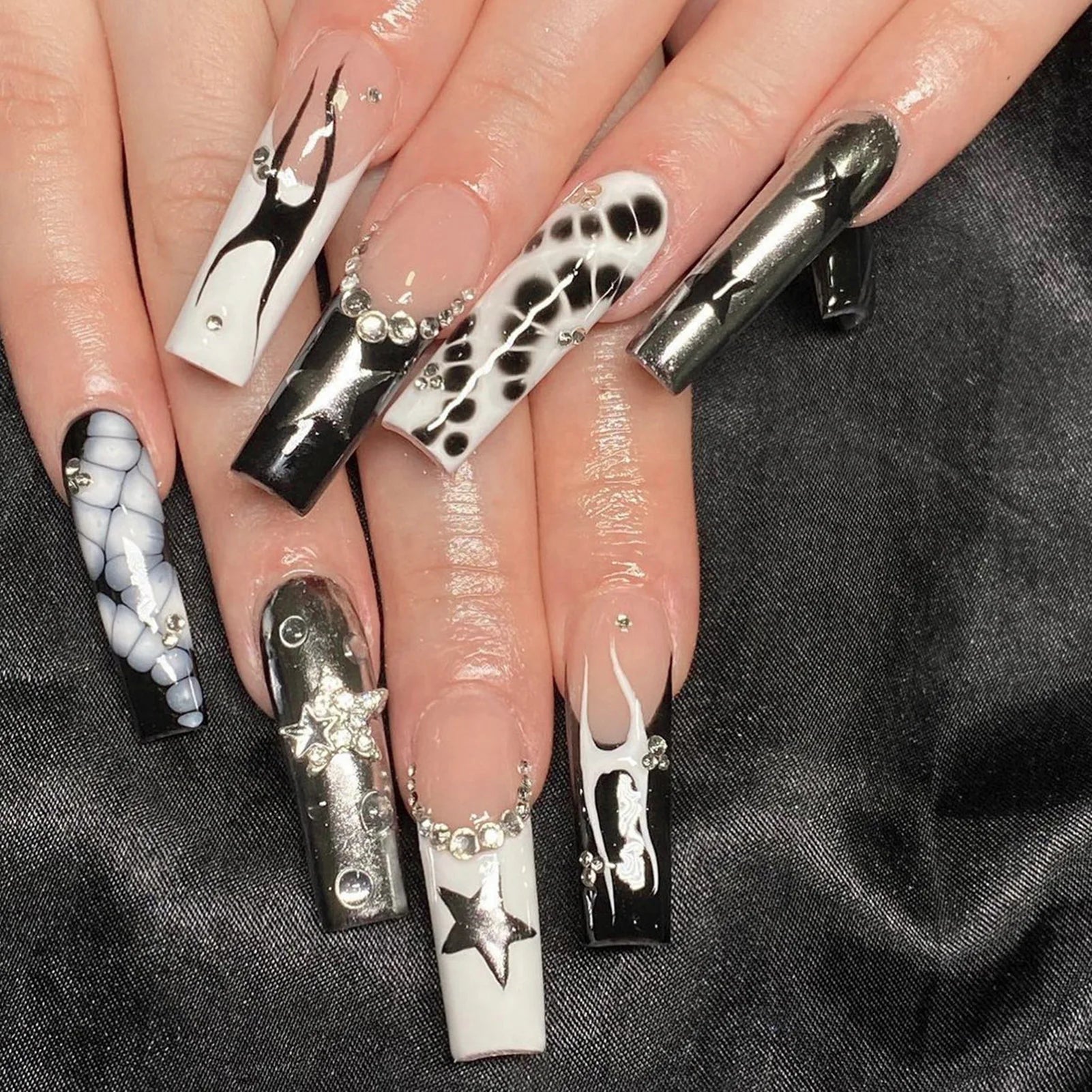 24pcs Long Coffin Gothic Press on Nails Sliver Star Flame Crocodile Print False Nail Wearable European Spicy Girl Fake Nails