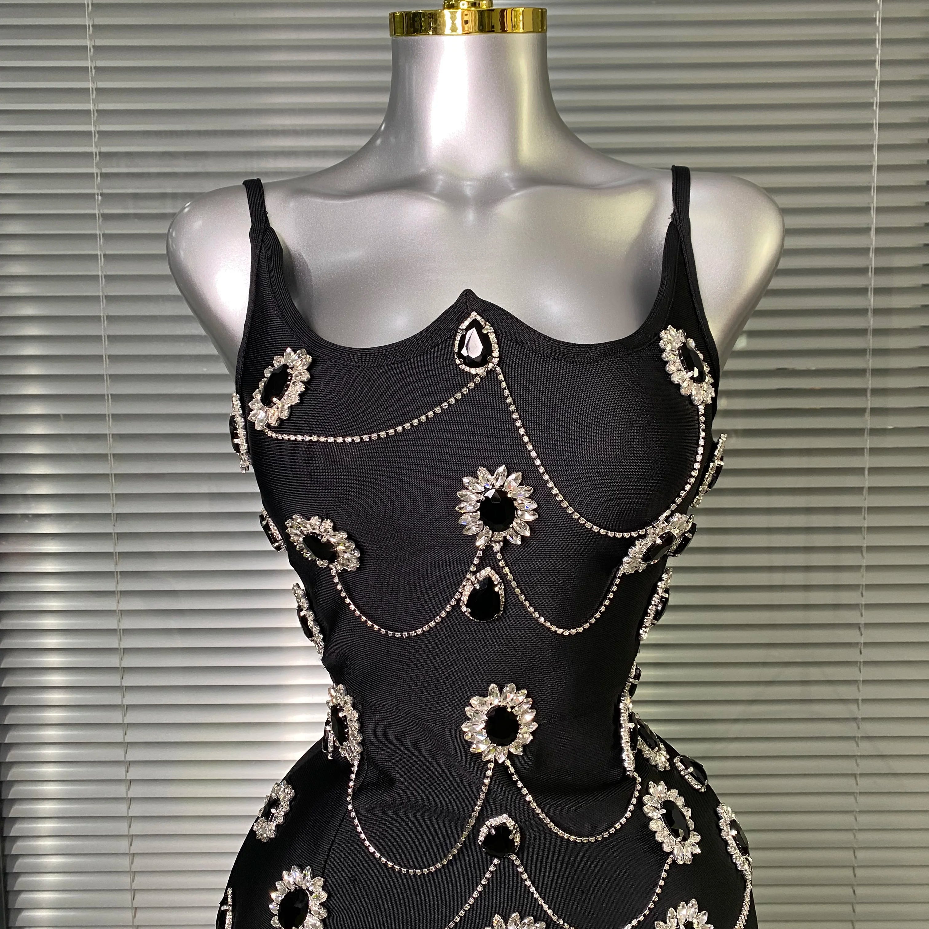 Brand New 2025 Women Black Long Bodycon Bandage Dress Crystal Chain Elegant Evening Party Dress Vestido