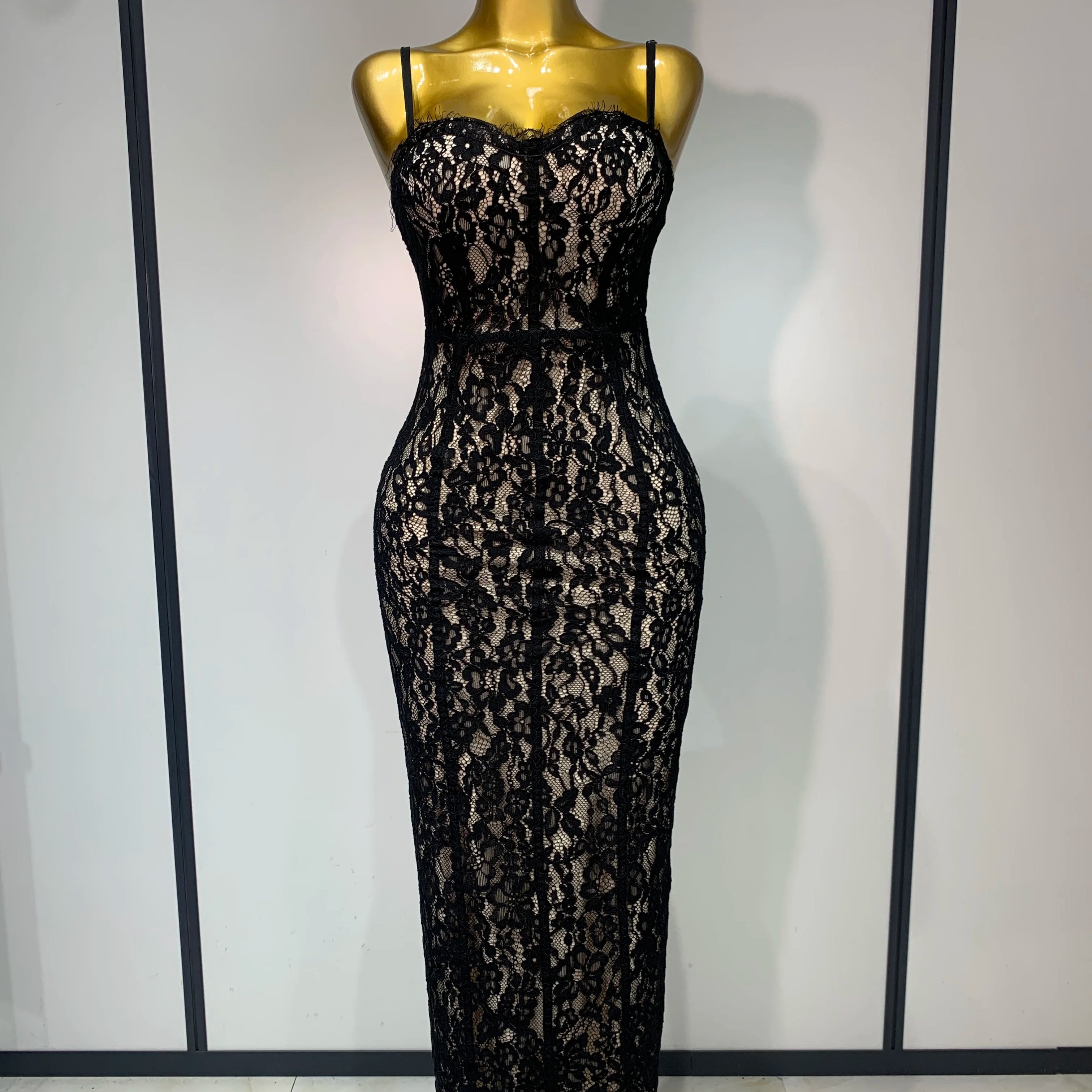 Women Sleeveless Sexy Black Lace Bodycon Long Dress Nightclub Party Celebrate Birthday Evening Party Wedding Guest Prom Gowns