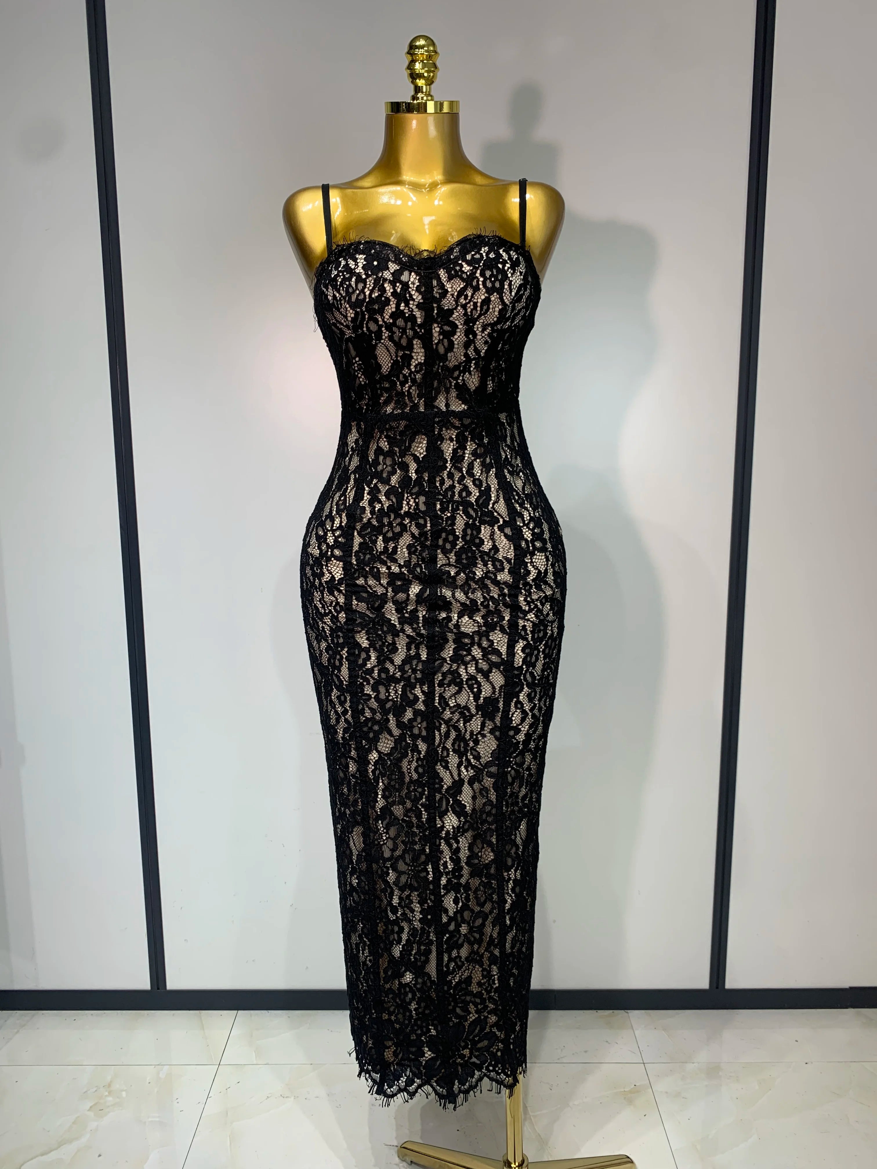 Women Sleeveless Sexy Black Lace Bodycon Long Dress Nightclub Party Celebrate Birthday Evening Party Wedding Guest Prom Gowns