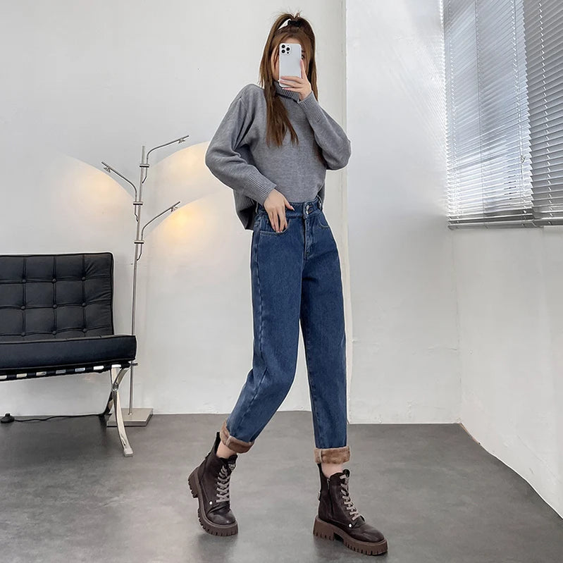 Women Winter Velvet Jeans Fleece Loose Harlan Pants Fleece Soft Comfortable Boyfriend Jeans Denim Blue Cropped Pants