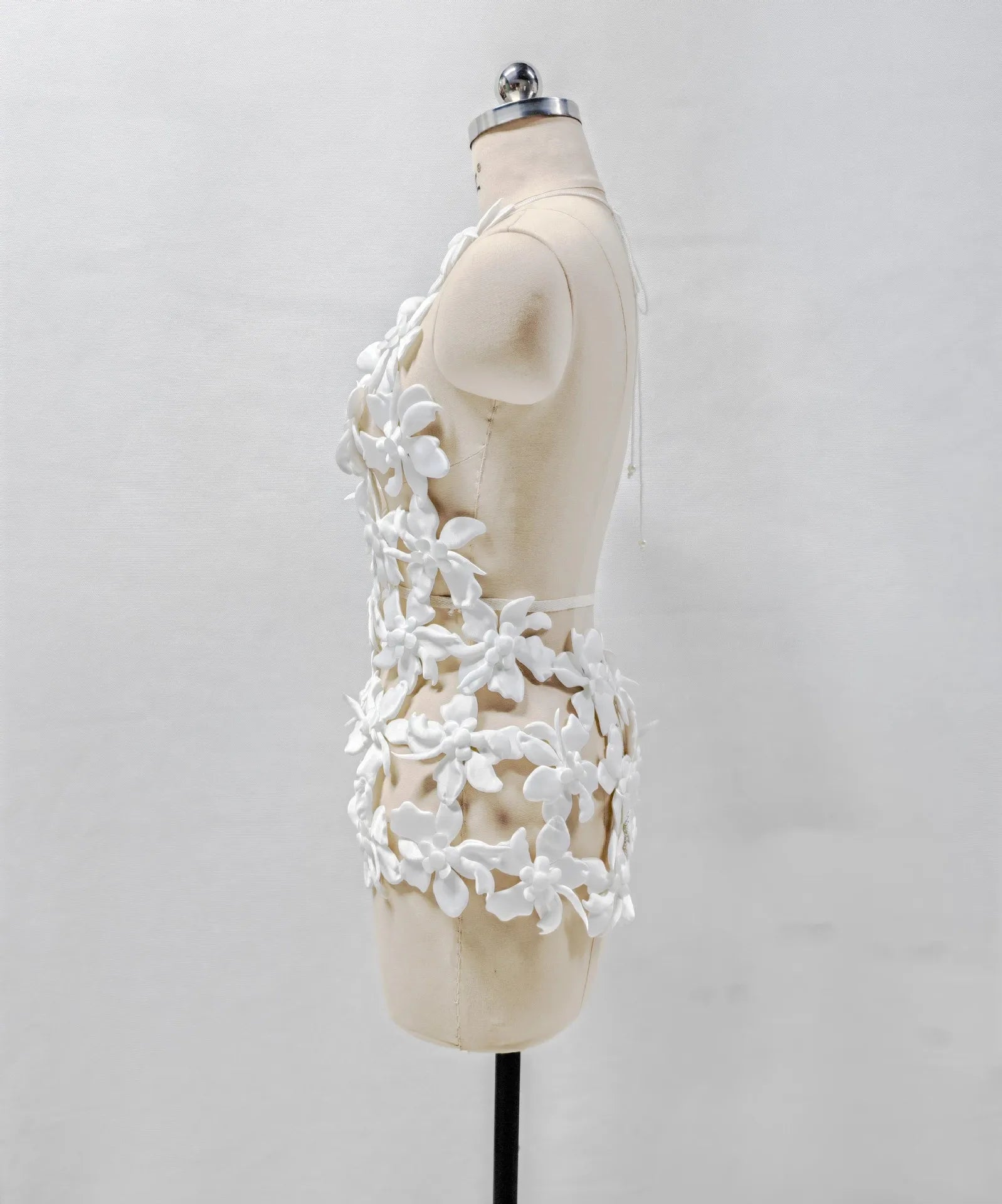 Fashion White Color Women Sexy Halter Hollow Out Bodycon Mini Dress Backless Fashion Nightclub Party Vacation Wear