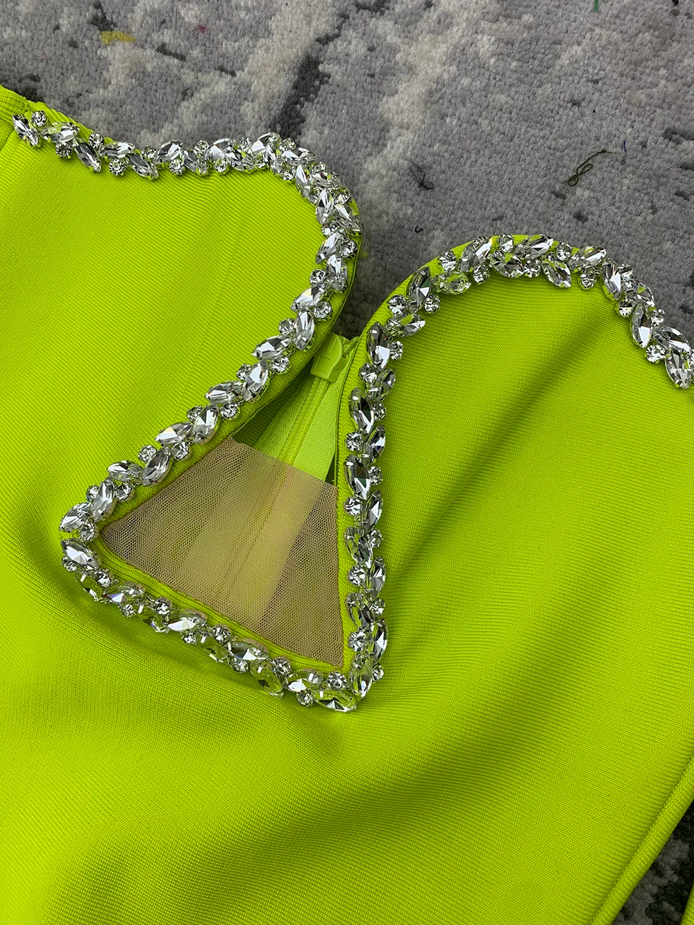 2023 New Arrival Women Long Sleeve Sexy Off the Shoulder Shinning Crystal Bodycon Long Bandage Dress Elegant Evening Party Dress