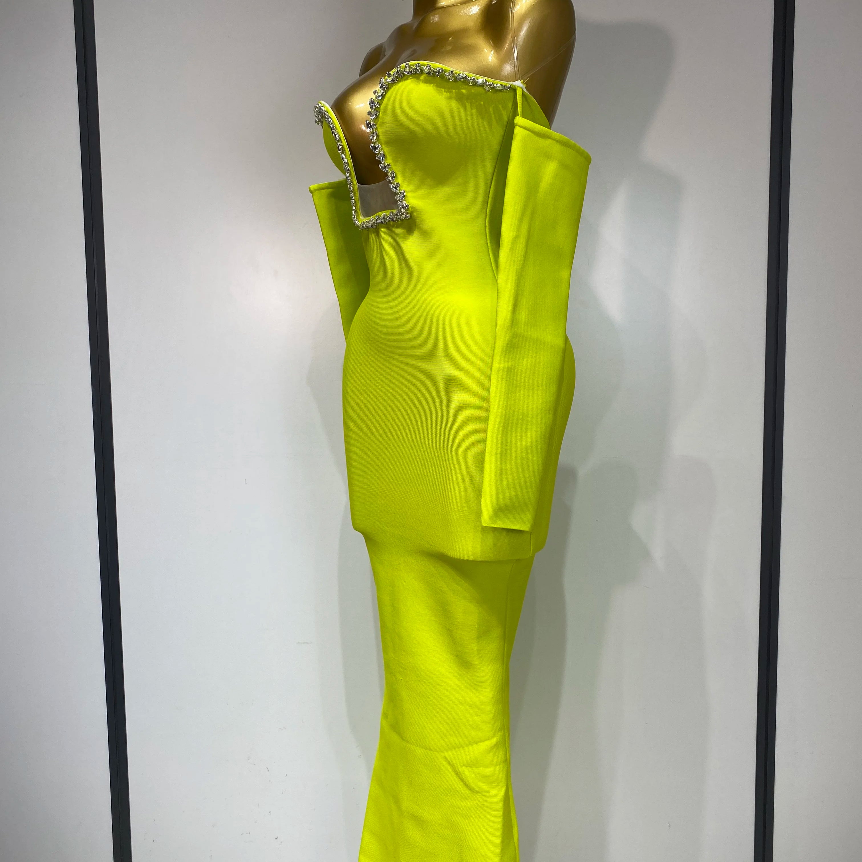 WomenSexy Off Shoulder Luxury Diamonds Long Bodycon Bandage Dress 2025 Celebrity Elegant Prom Gown Birthday Club Cocktail Dress