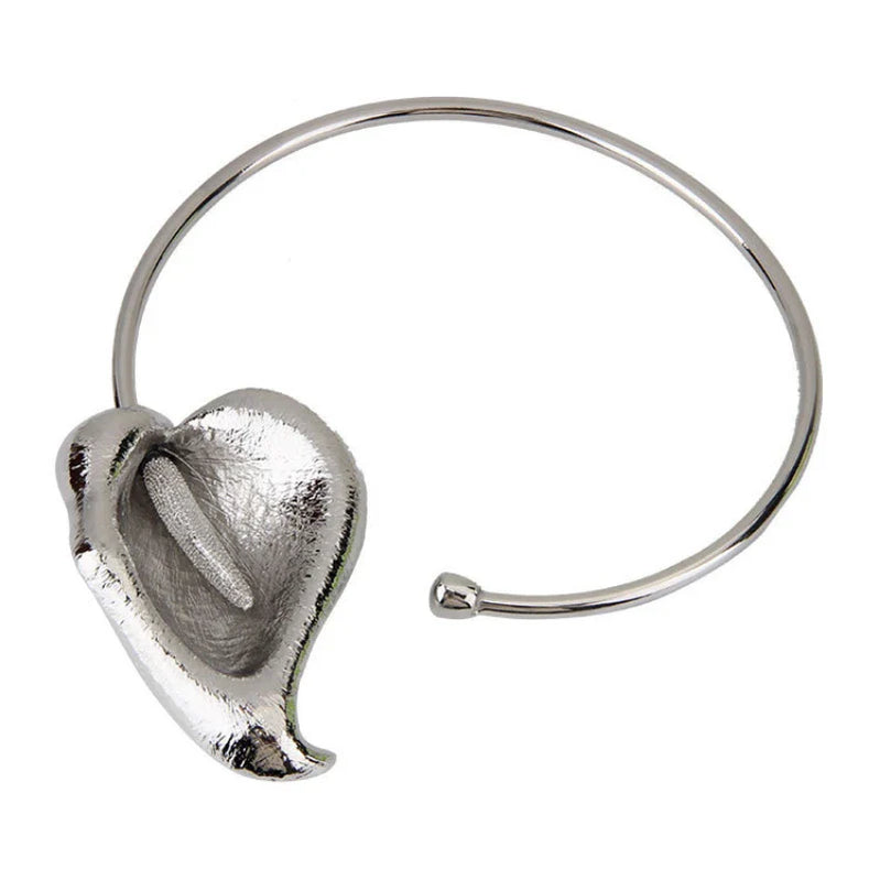 Bilandi Fashion Jewelry European and American Design Metal Flower Choker Necklace For Women Accessories Gifts Trend New