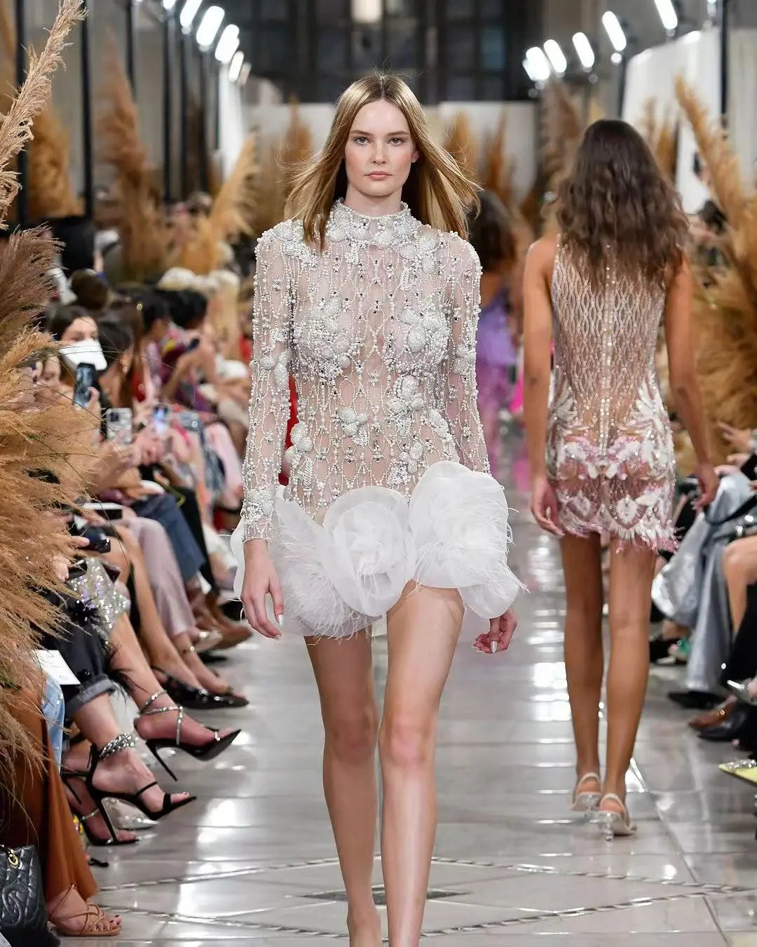 Luxury Exquisite Beading White Flowers Sexy See Through Mini Evening Dress Woman Birthday Party Dress Performances Costume