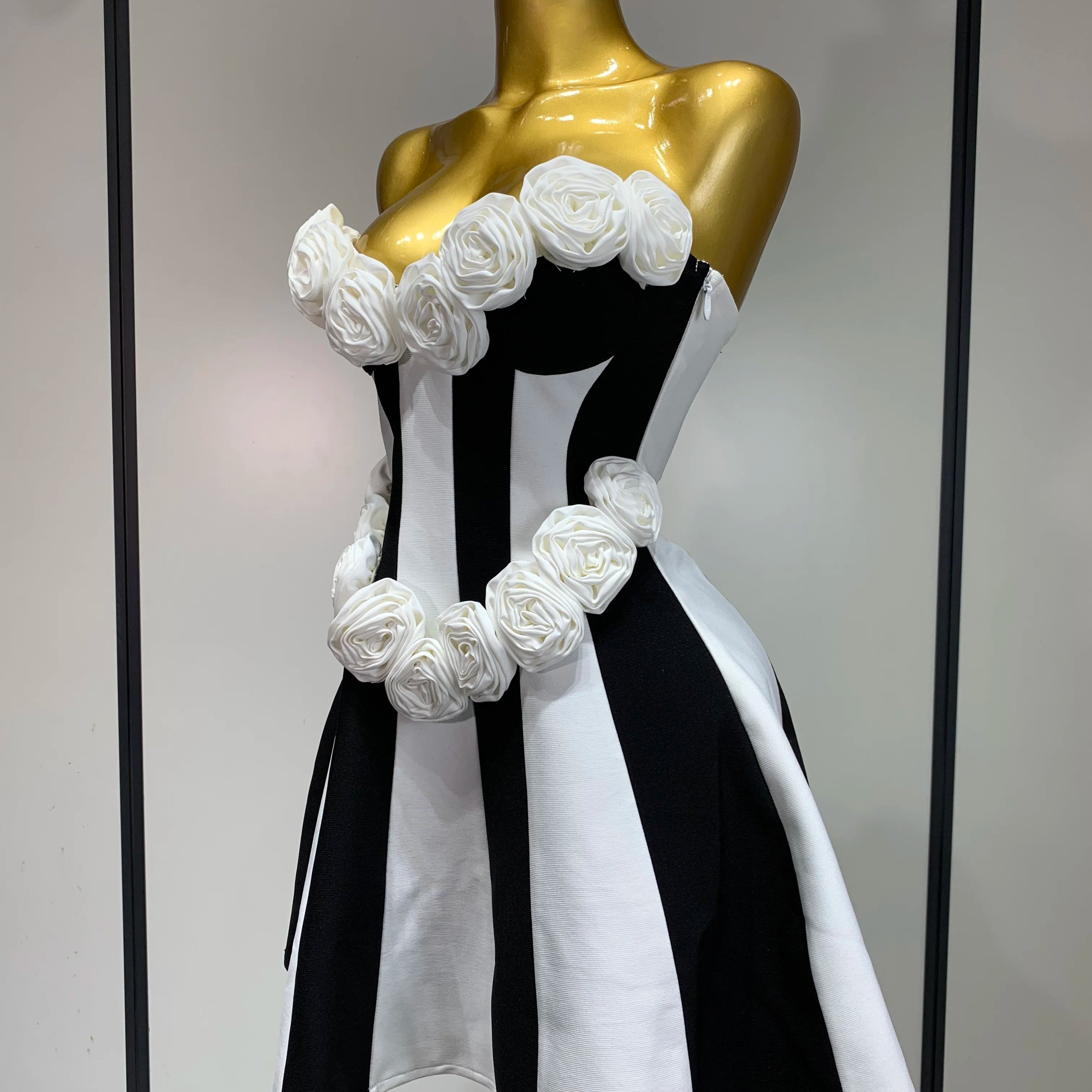 Women Flower Decoration Strapless Black White Stripe Bandage Short Dress Cocktail Party 2025 Elegant Evening Club Party Dress
