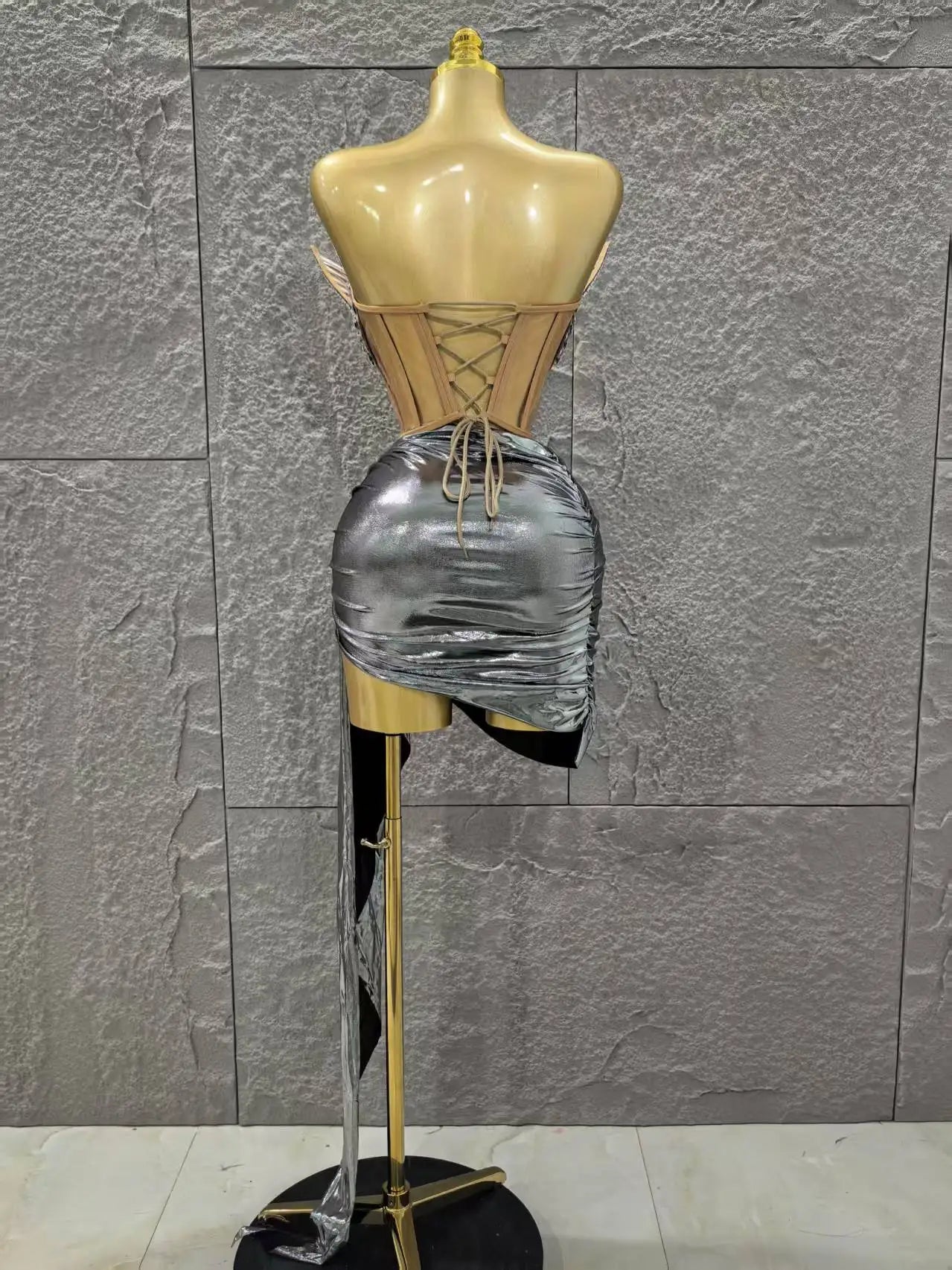 Robe moulante sexy 2 pièces pour femme, couleur or et argent, sans bretelles, scintillante, idéale pour une soirée en boîte de nuit ou un anniversaire